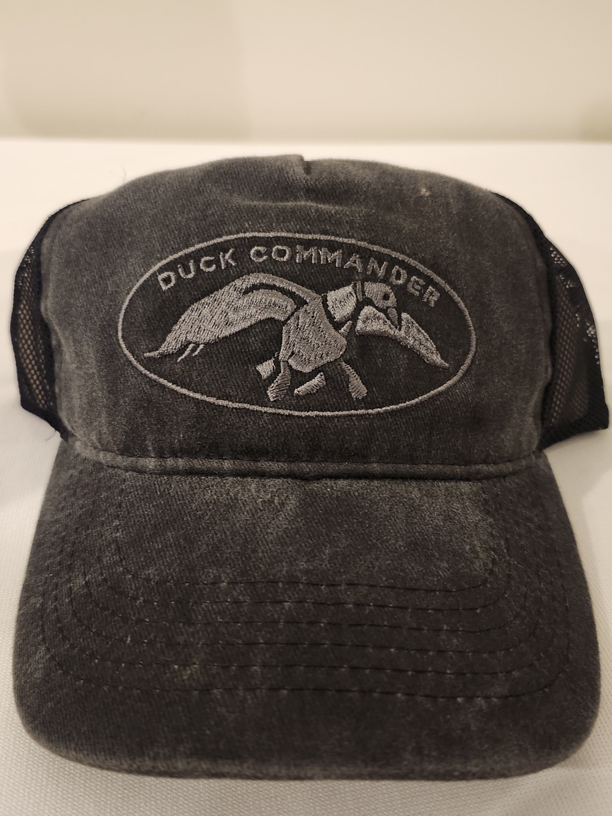 Duck Commander Duck Dynasty Washed Black Hat Cap OSFM Mesh Adjustable