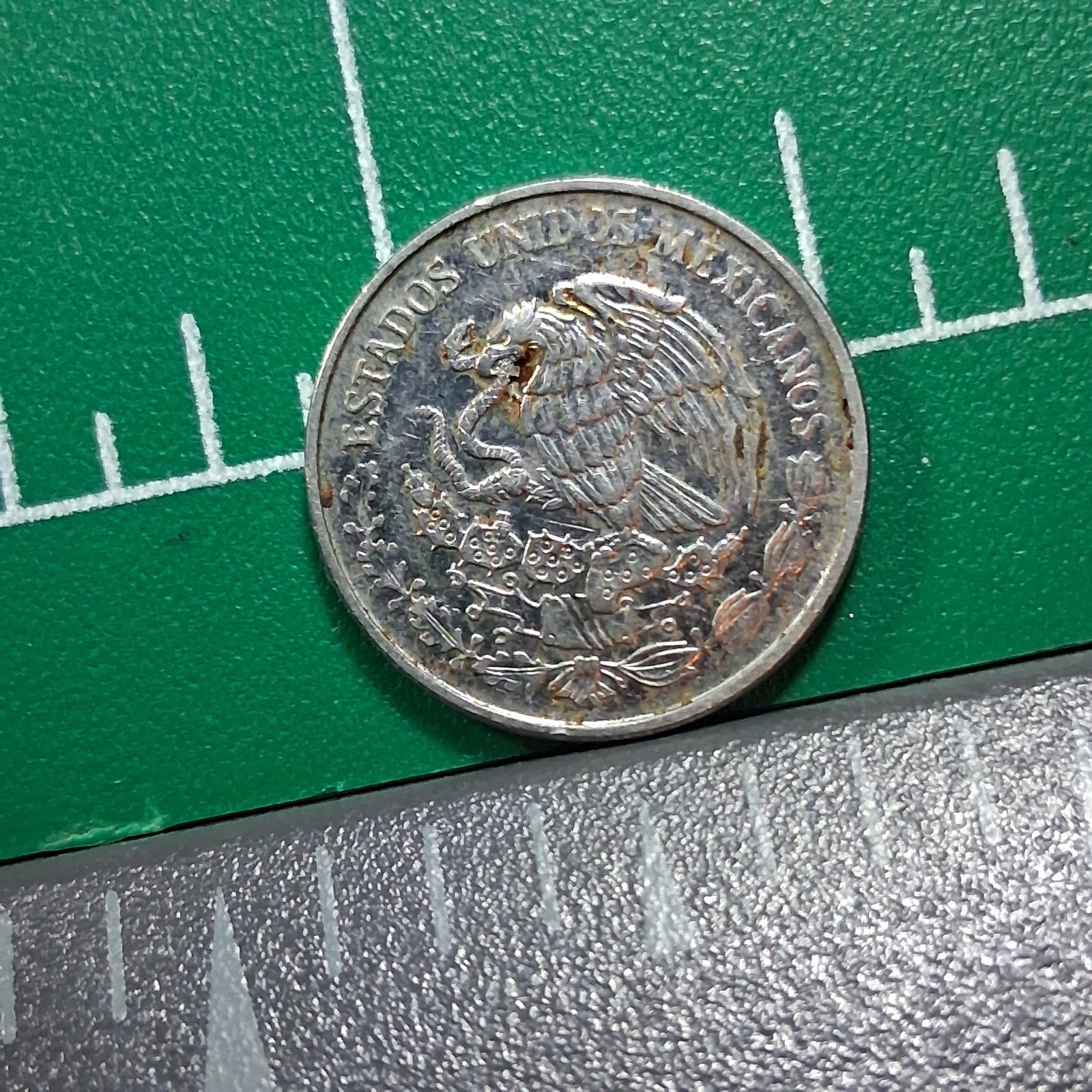 2003-M Mexico National Seal / Ring Of Sacrifice 10 Centavos Currency Coin