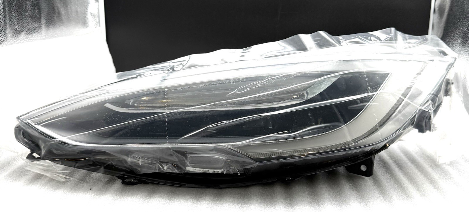 Tesla MODEL S 16-20 LH DRIVER HEADLIGHT LED 1065041-00-D 1053574-00-E OEM