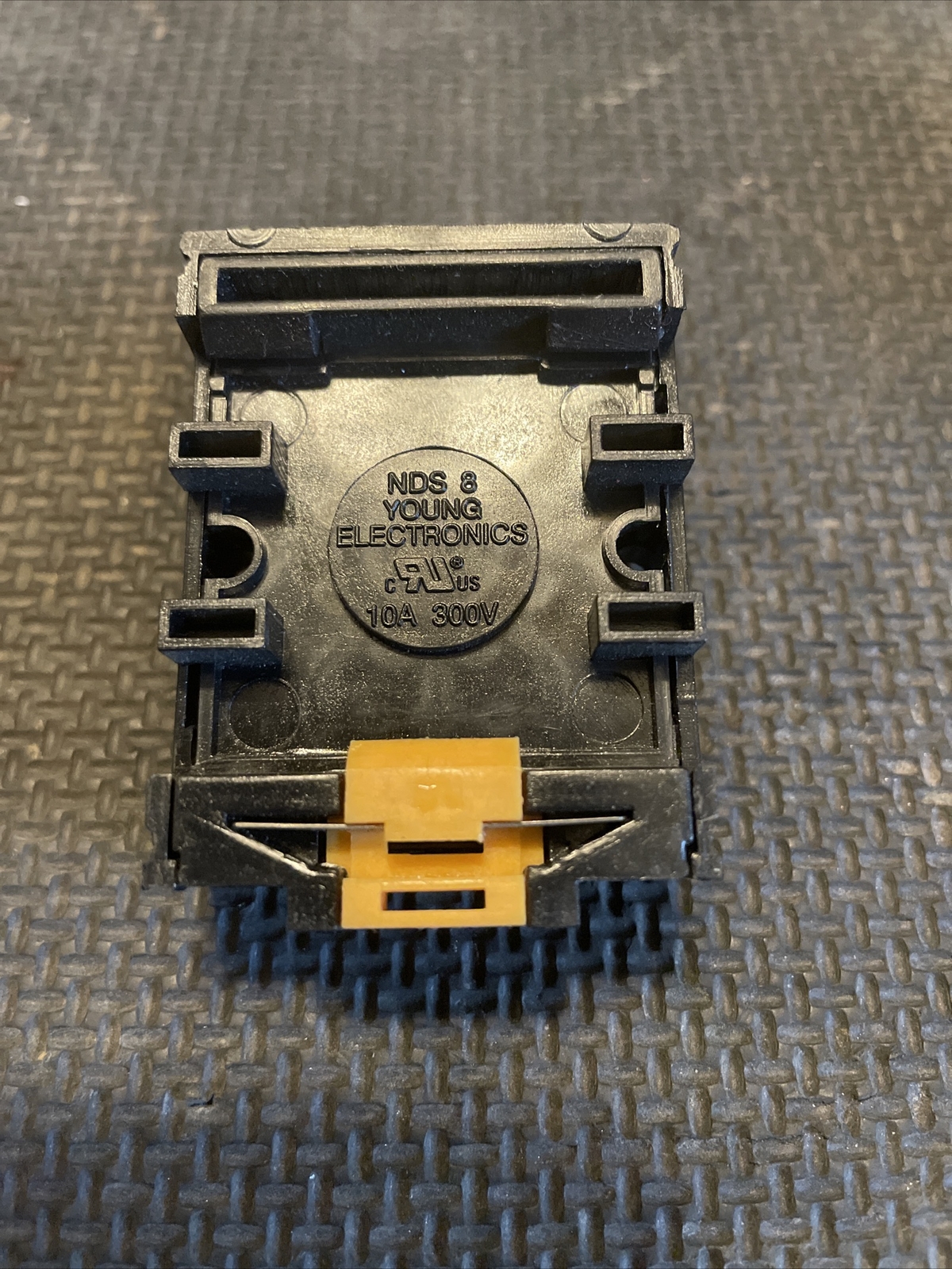 Young Electronics NDS-8 Relay Socket