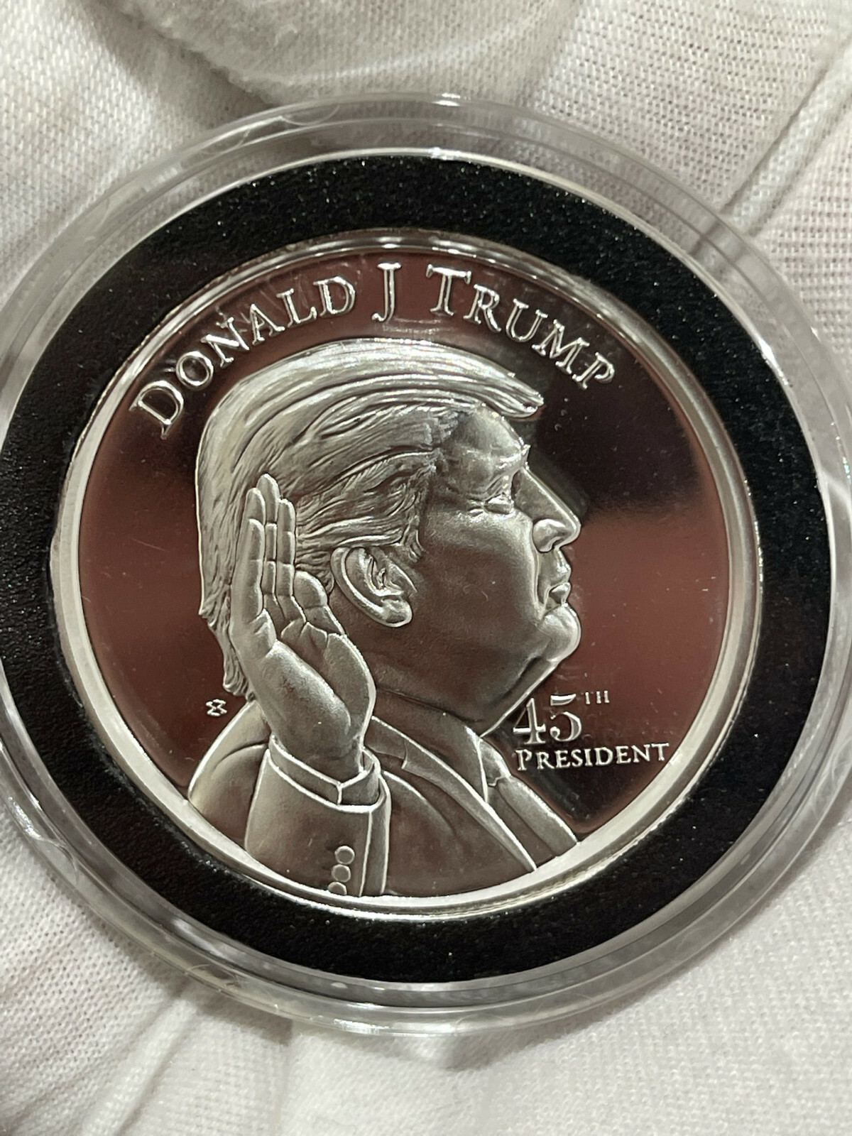 President Trump - 2 Oz Ultra High Relief Pure Silver Round IN A CAPSULE
