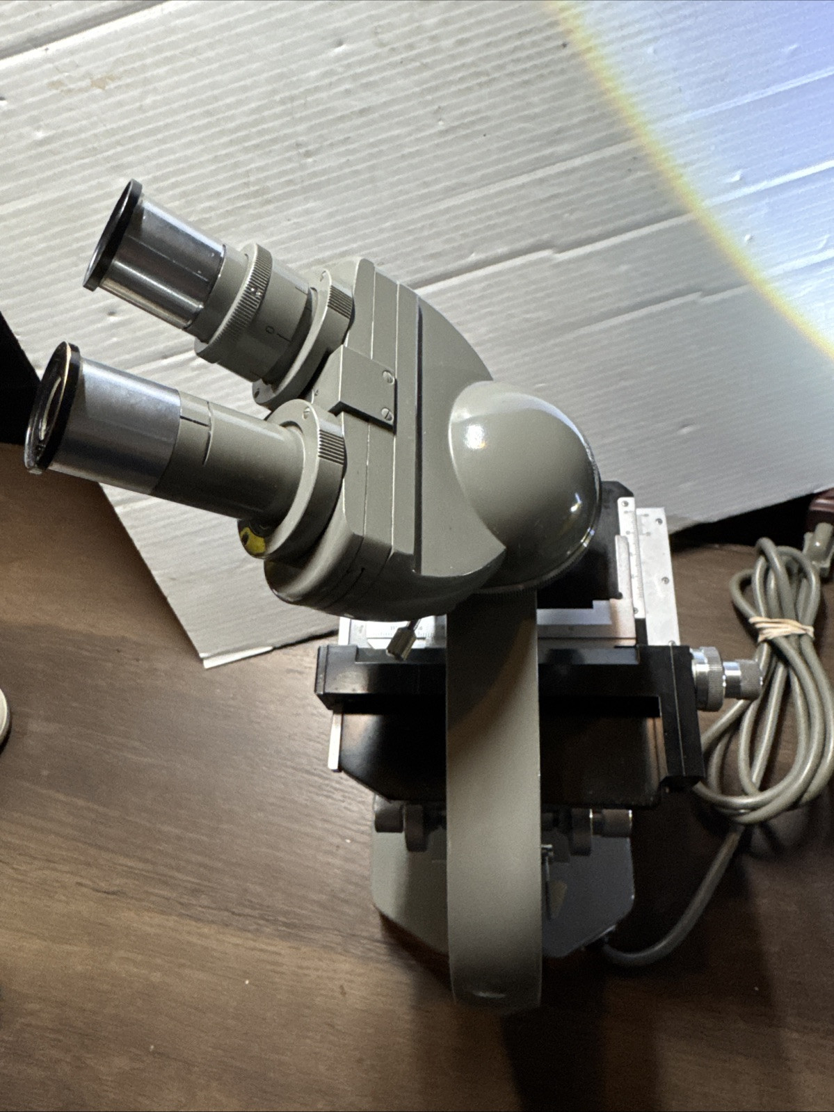Vintage Olympus KHC 204857 Binocoular Microscope TESTED PLEASE READ
