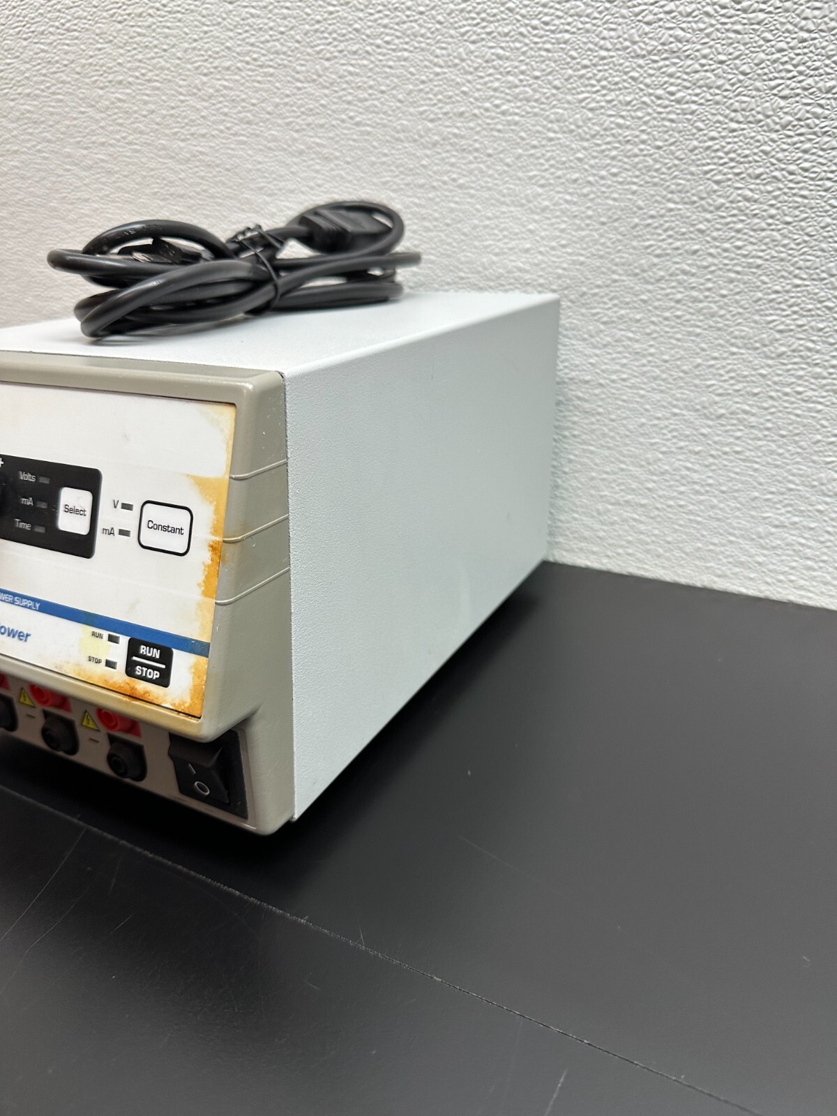 VWR AccuPower Model 300 Power Supply