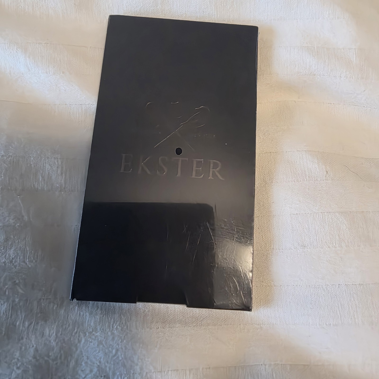 Ekster Slim 7-in-1 multitool Tool Card, ruler, wrench, screwdriver, opener, etc.