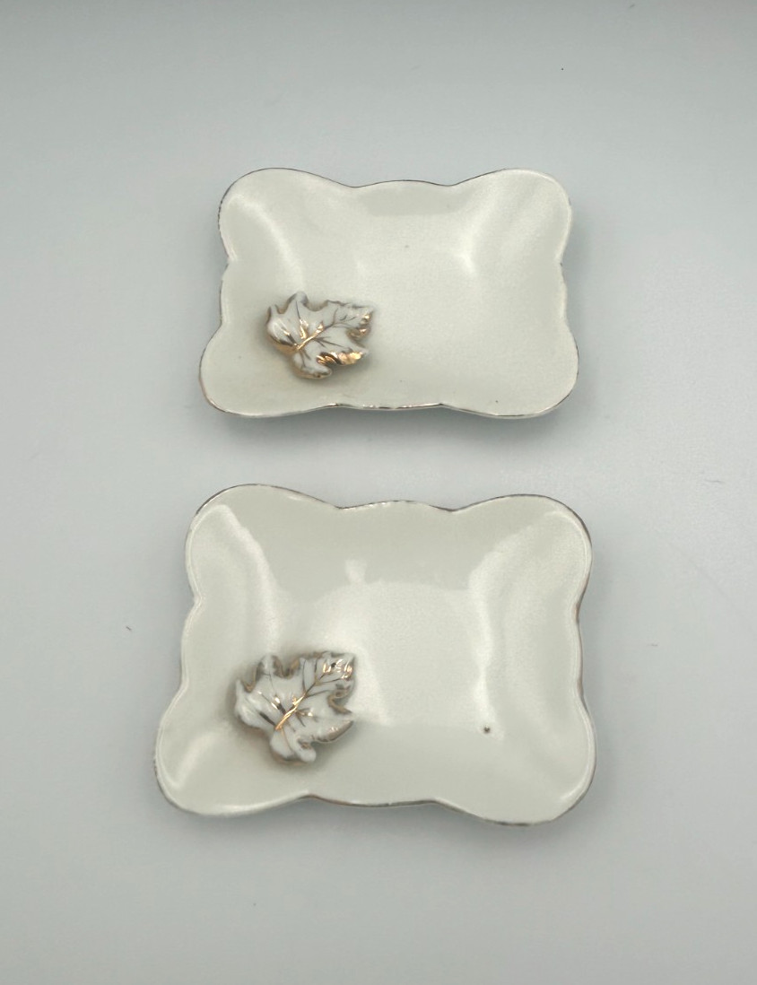 White Gold Accent Leaf Trinket Dishes
