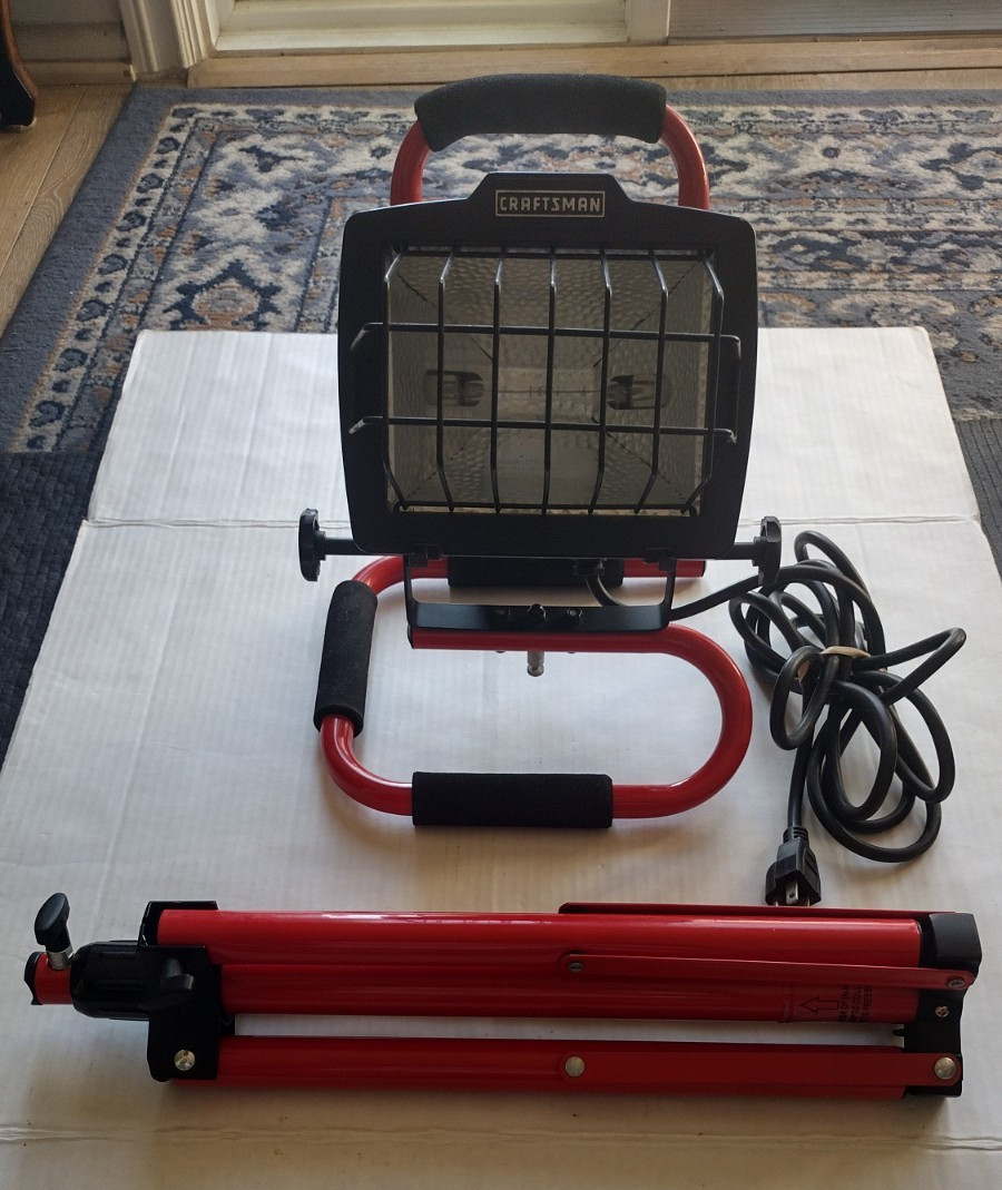 Sears Craftsman 250W-500W Halogen Work Light with Tripod EUC