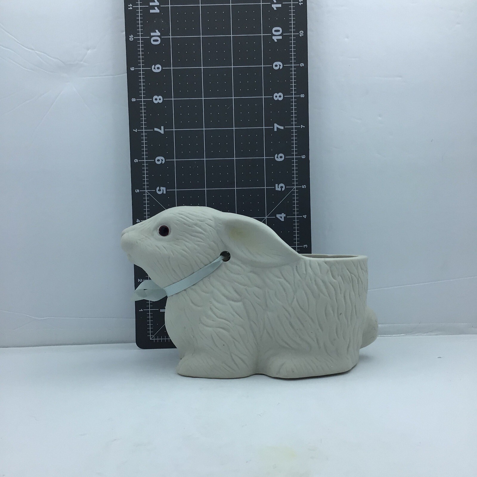 Bisque Ceramic Bunny Rabbit Planter Geerlings Greenhouses 1992