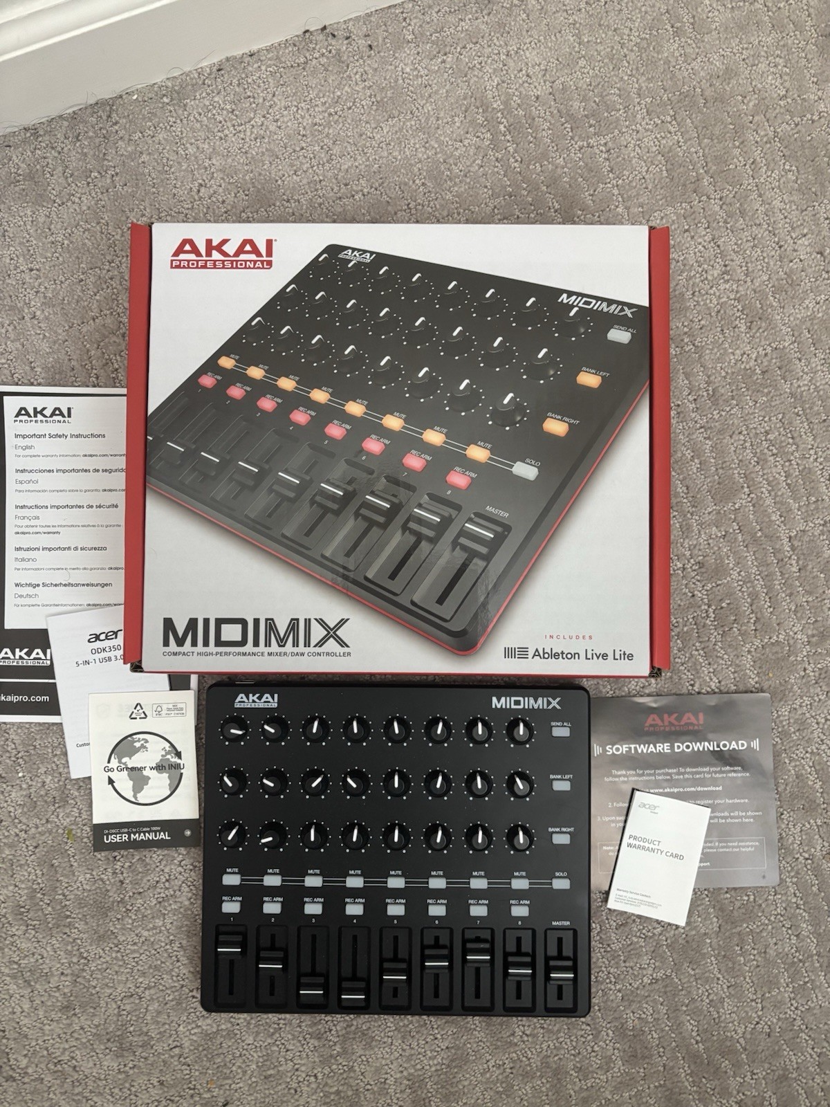 Akai MIDIMIX USB MIDI Controller - Black