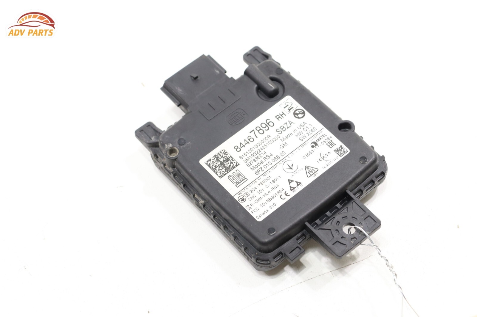 2020 CADILLAC XT6 REAR RIGHT SIDE BLIND SPOT RADAR SENSOR MODULE OEM