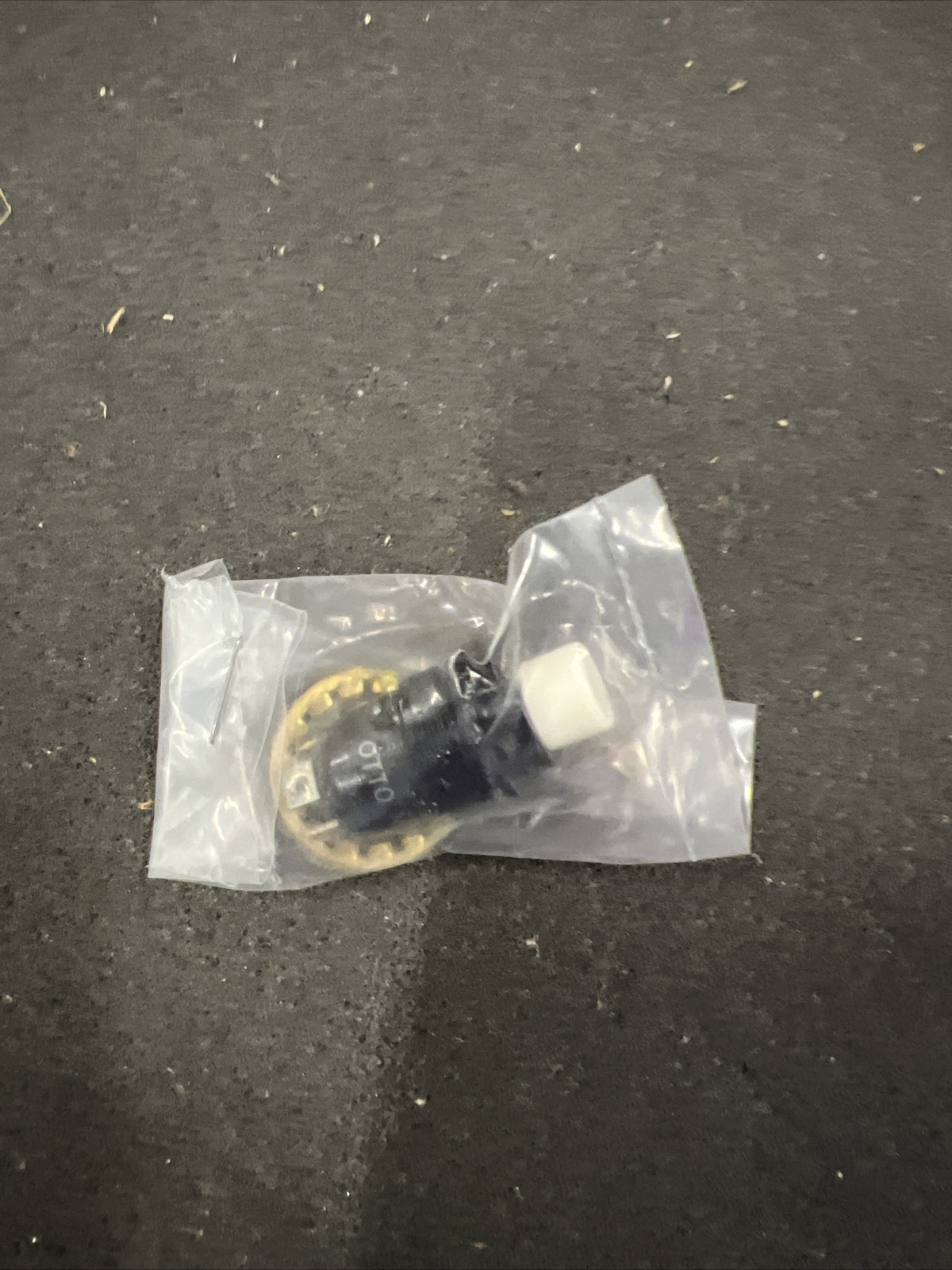 OTTO MS25089-3GW PUSH SWITCH, 4 TABS NEW OLD STOCK