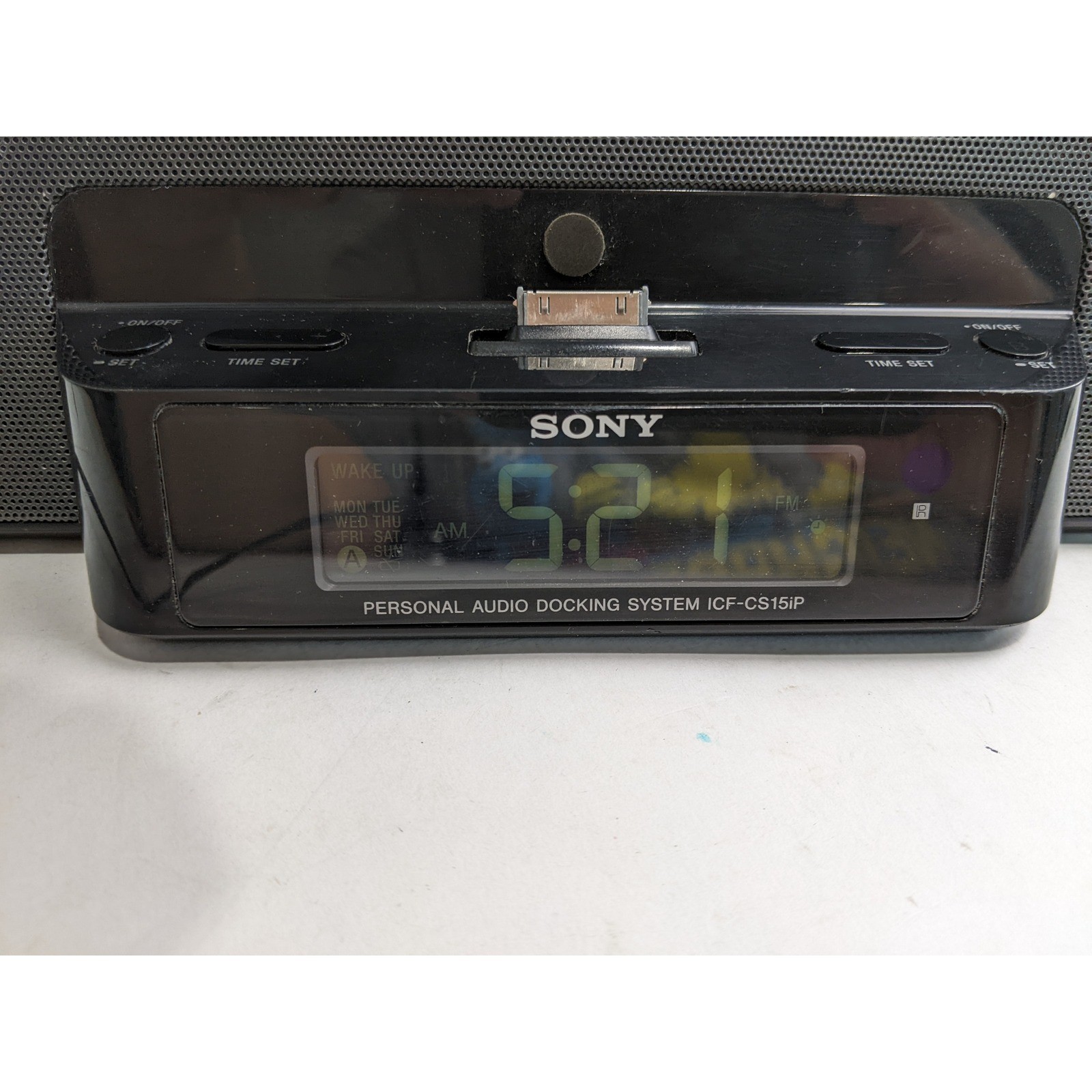 Sony ICF-CS15iP Personal Audio Docking System Dream Machine Clock Radio