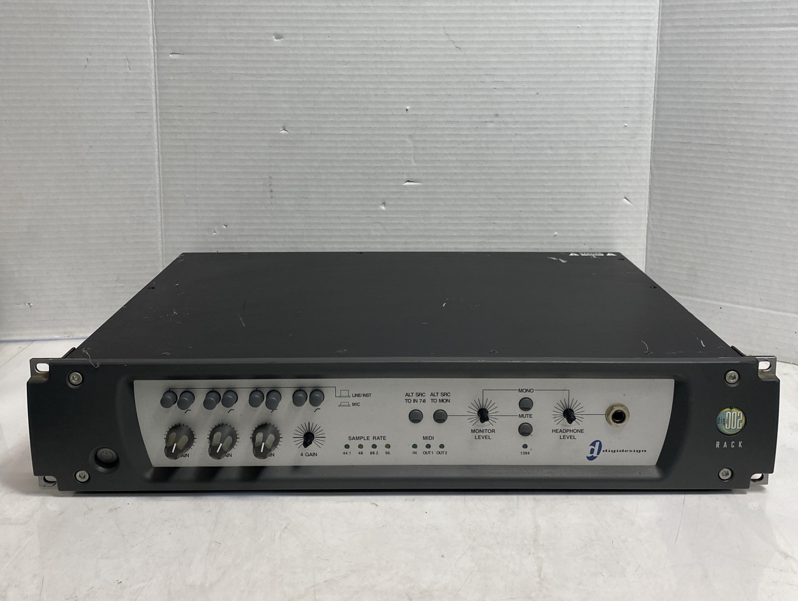 Digidesign Digi 002 Rack FireWire Audio Interface, 4 Mic Inputs *read*