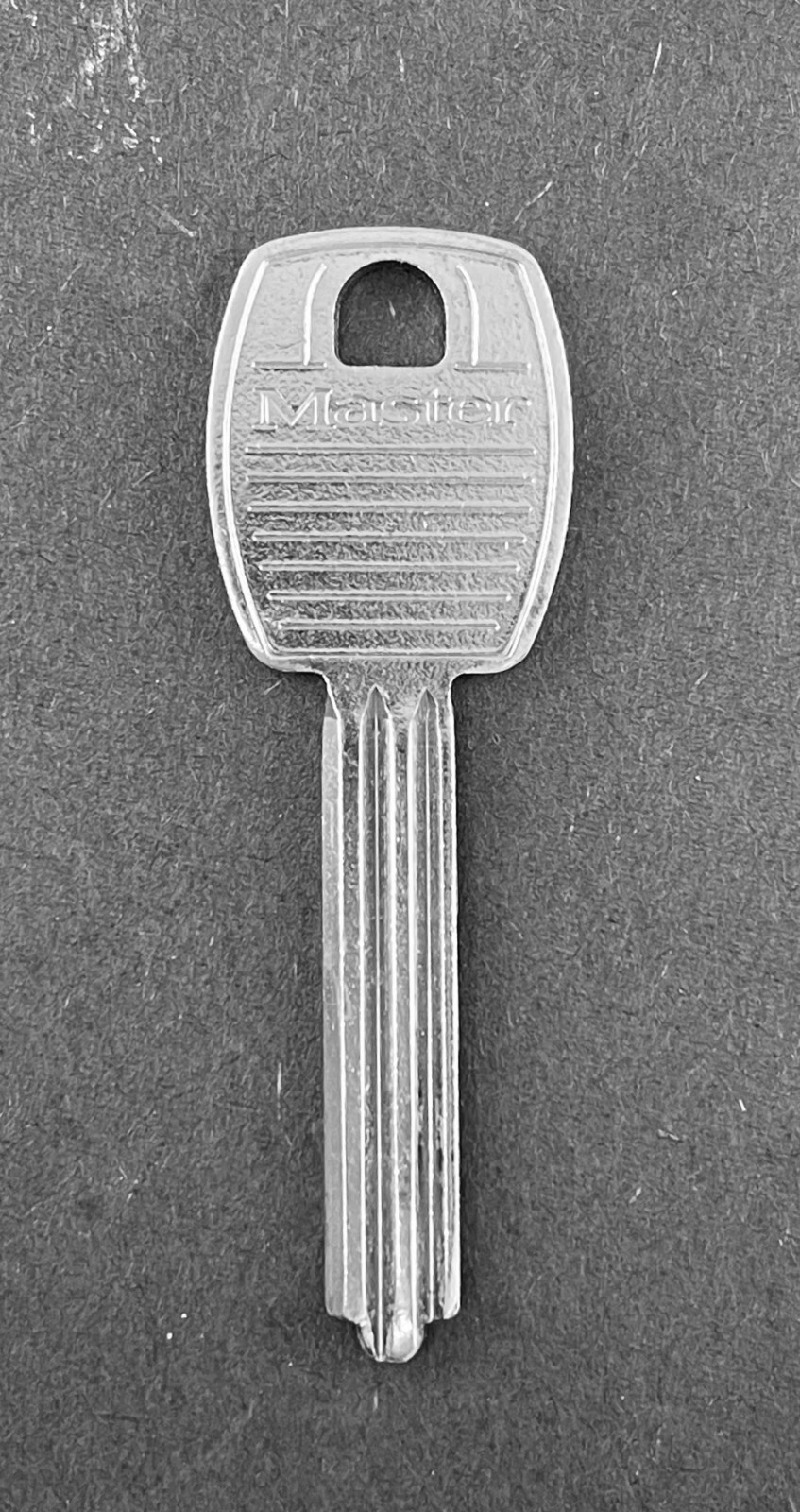 Lots of N1286R T108 Type Key Blanks for Master Lock 510K Keyway