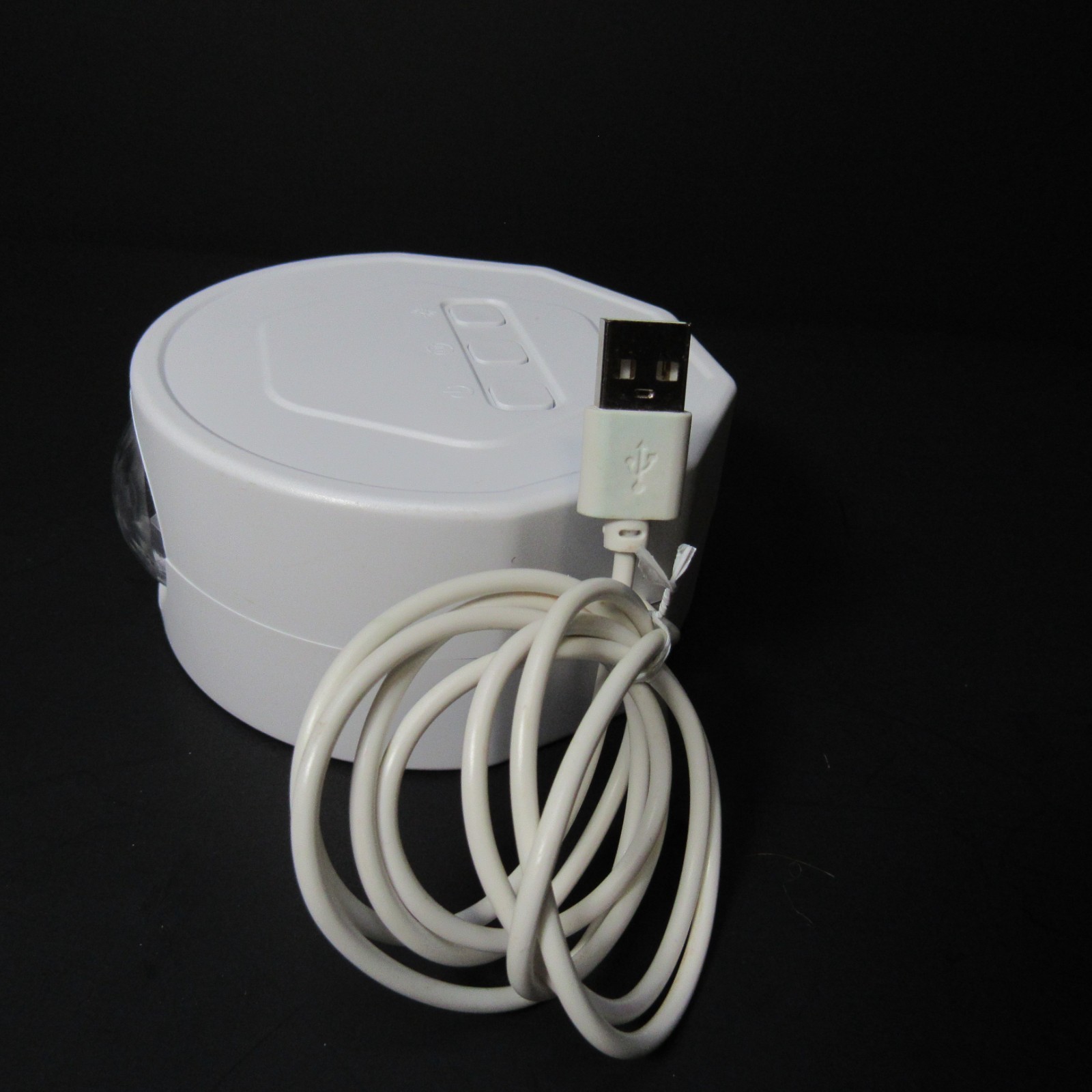 USB LED Light Show Projector–White–Tested & Working–Multiple Modes–USB Cord Incl