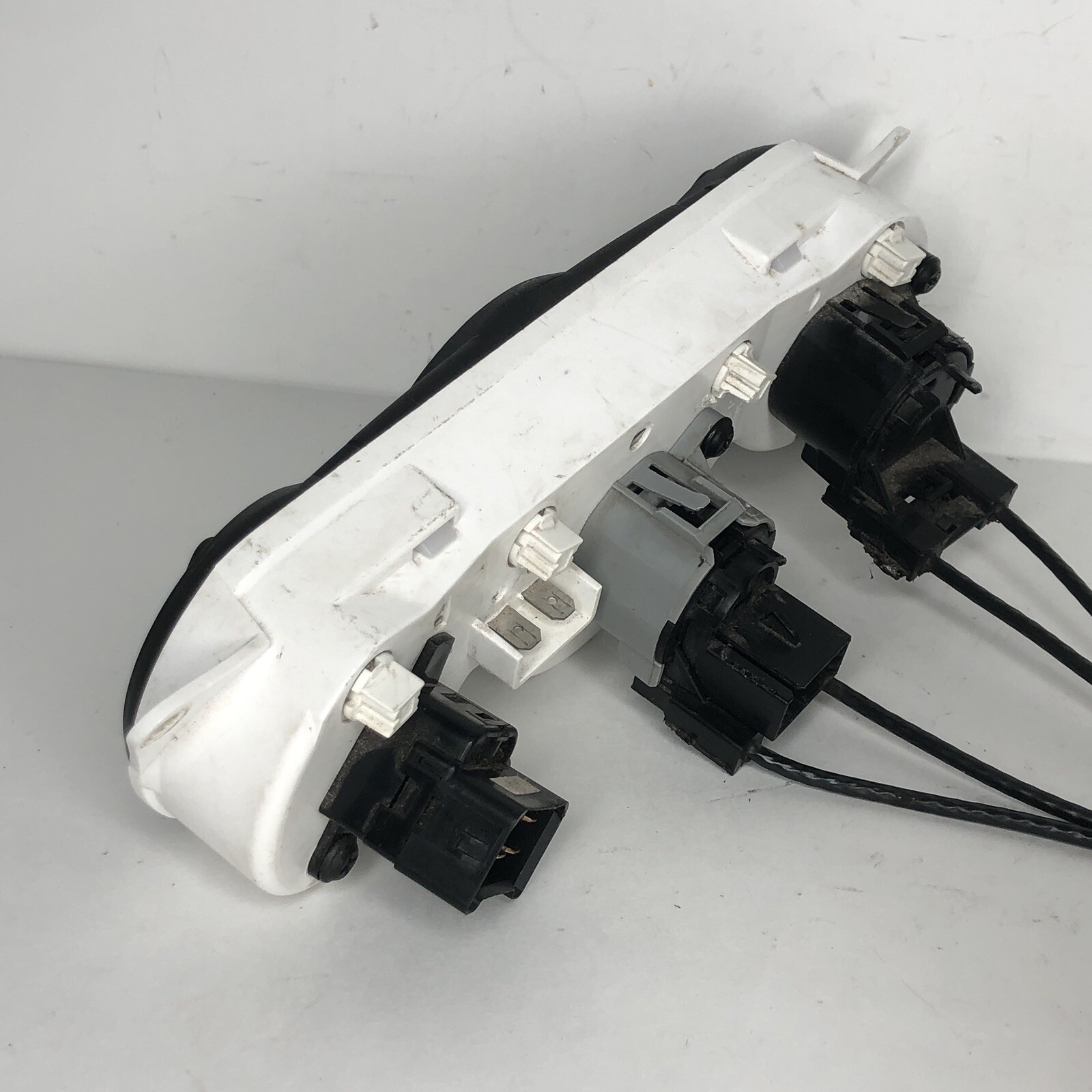 2000-2007 Ford Focus A/C Heater Climate Control Unit with Cables & Actuator OEM