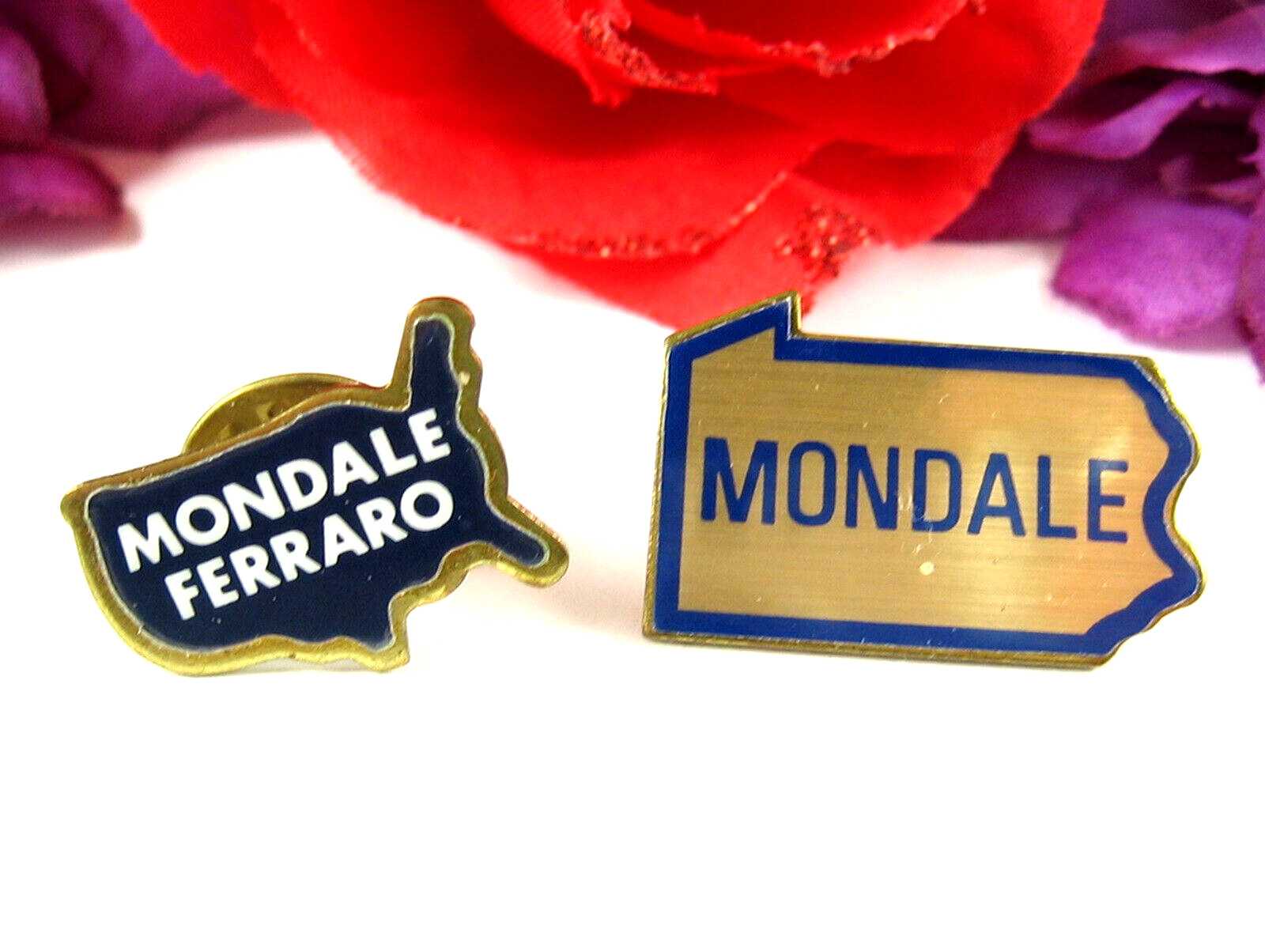 1984 Pair of WALTER MONDALE and 1st Woman GERALDINE FERRARO Pin Pinback Vintage