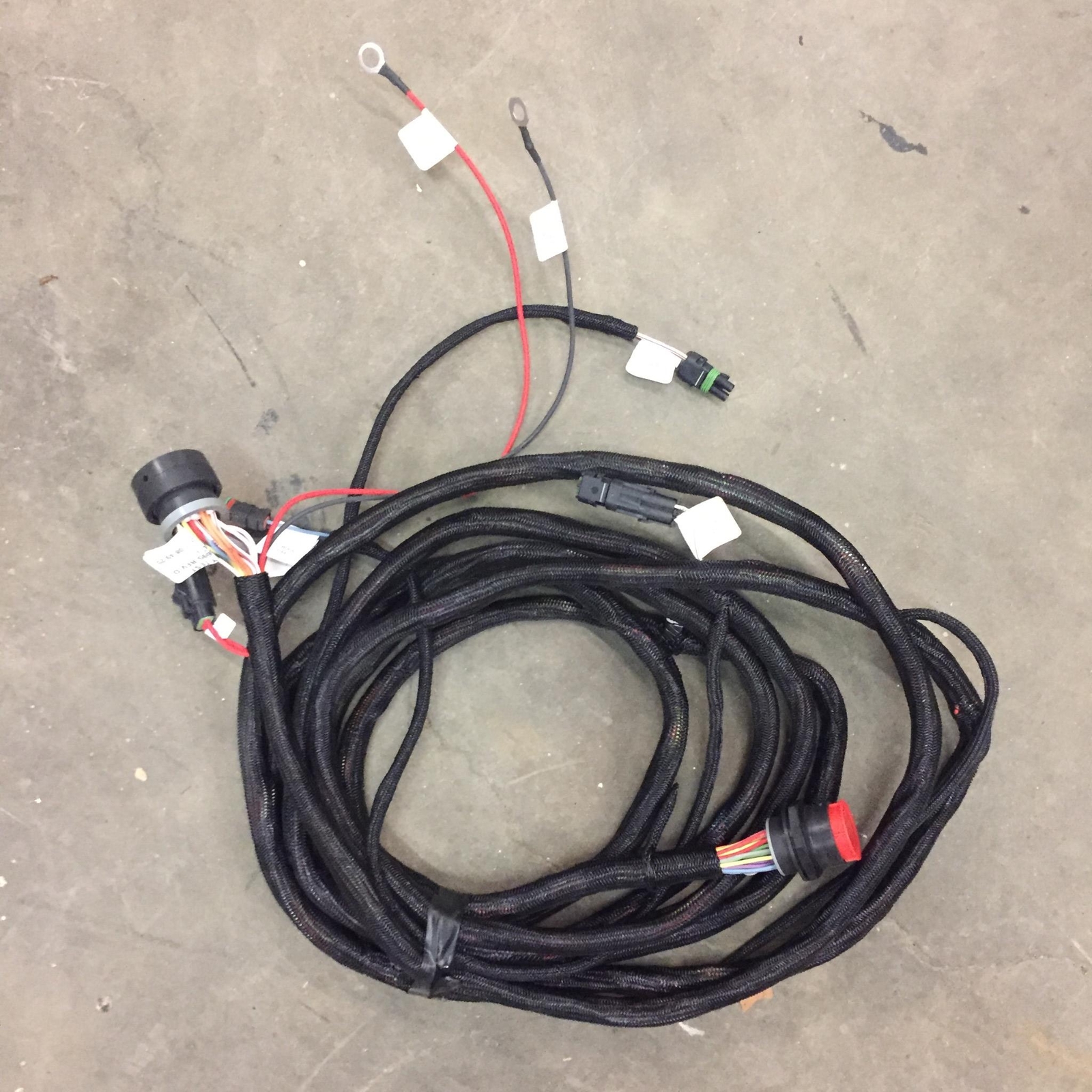 ECI 87474695 Electric Hydraulic Control Frame  Tractor Wiring Harness