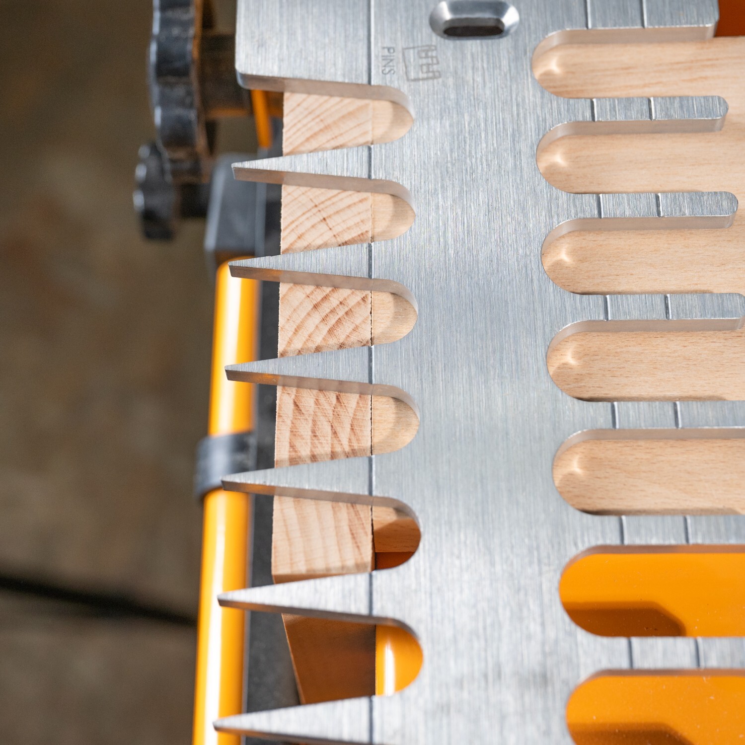 POWERTEC 12" Dovetail Jig with Templates, Router Bits & Guide Bushing (72069)