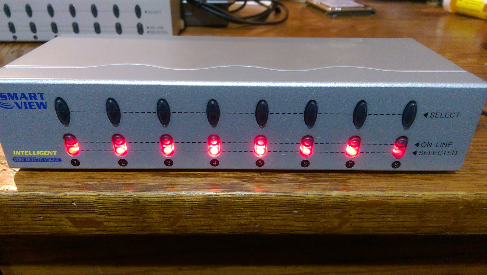 Smart View - Intelligent Video Selector 8 Port  VRM-718E