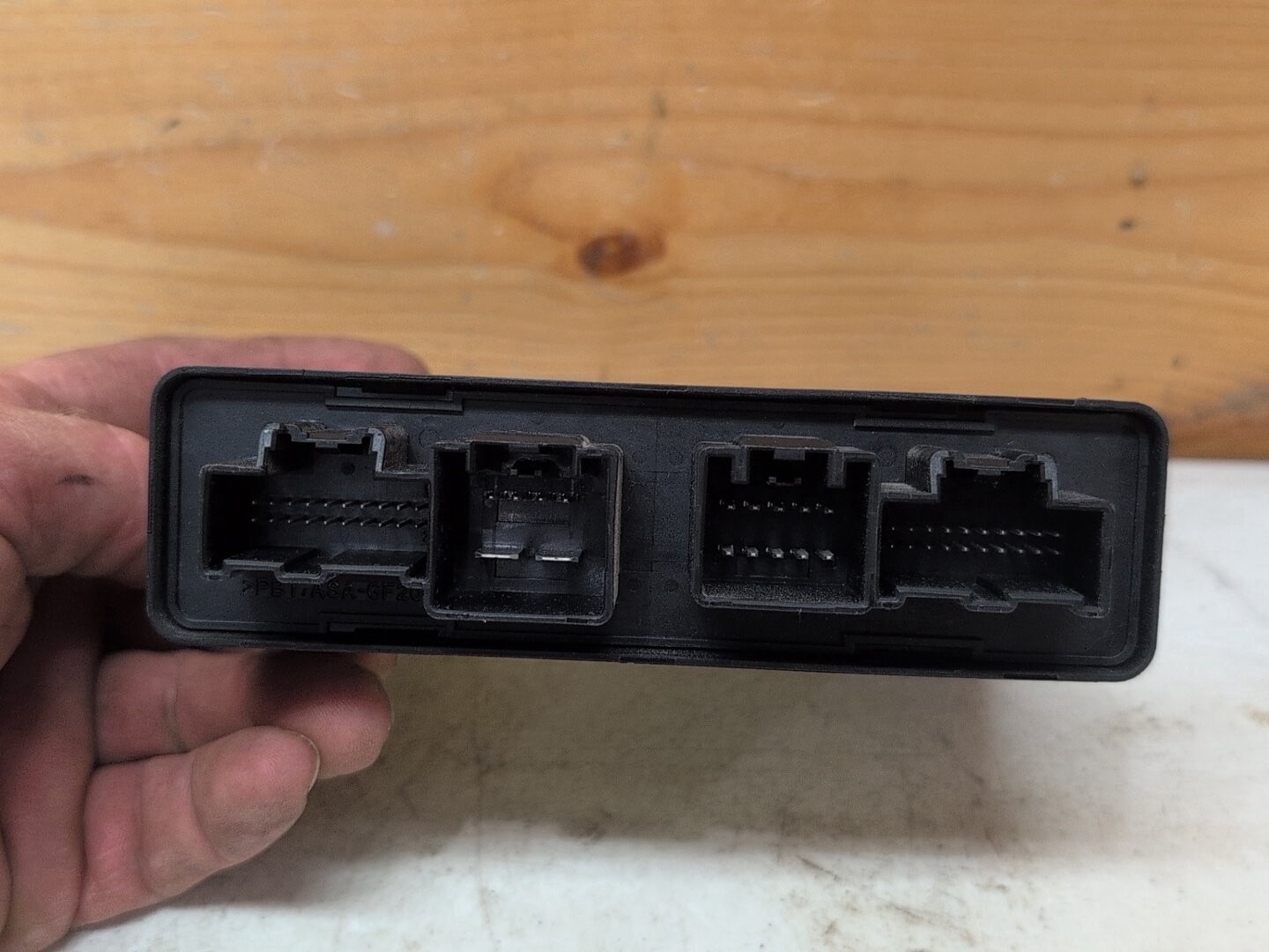 2014 Buick LaCrosse Keyless Entry Module 1358551 OEM Plastic