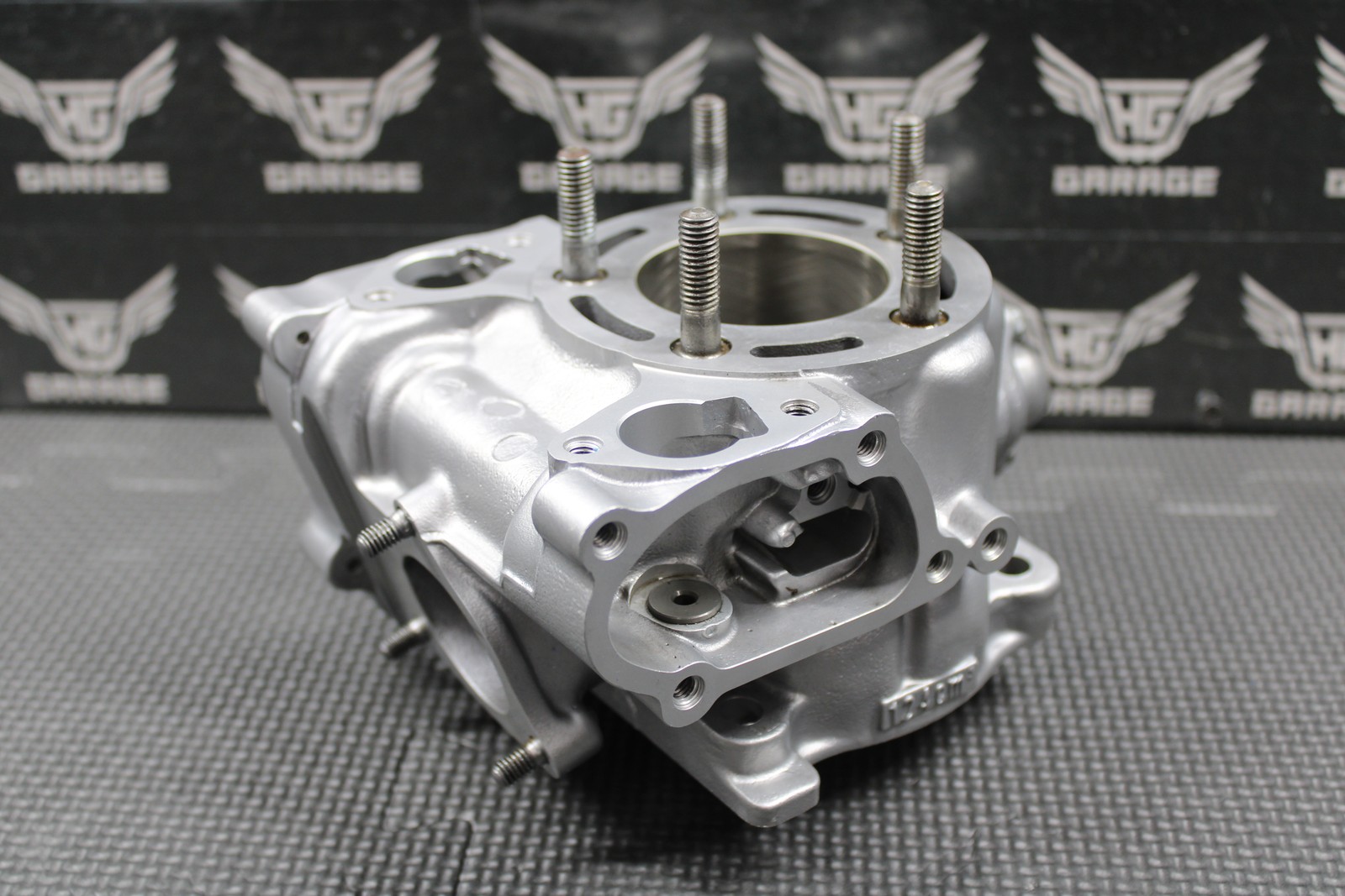 1998 1999 HONDA CR125R OEM CYLINDER BORE JUG TOP END 54MM 12110-KZ4-J10 NICE!