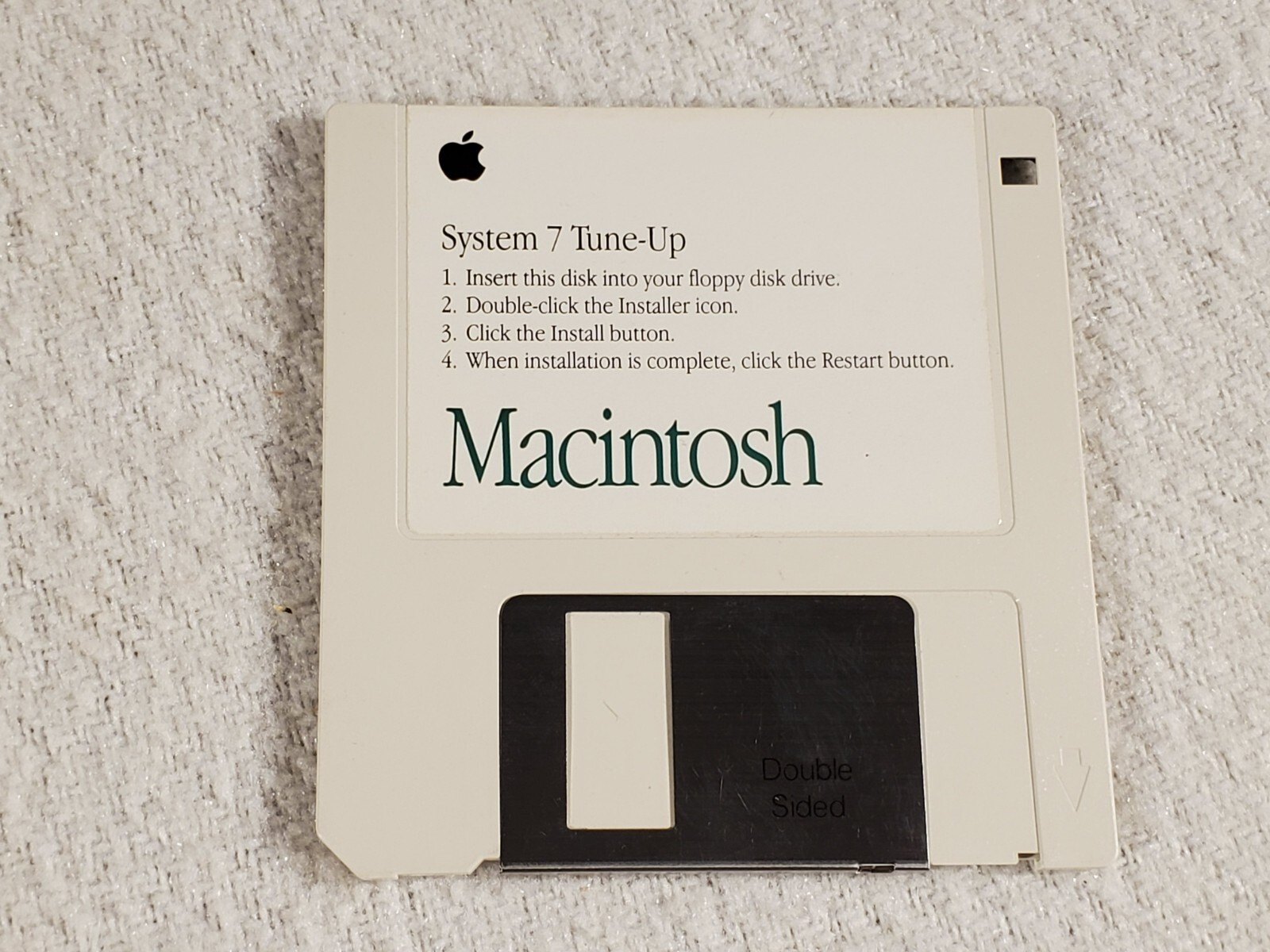 Macintosh System 7 Tune-Up v 1.1.1 1992 Apple Computer Software 3.5" Floppy Disk