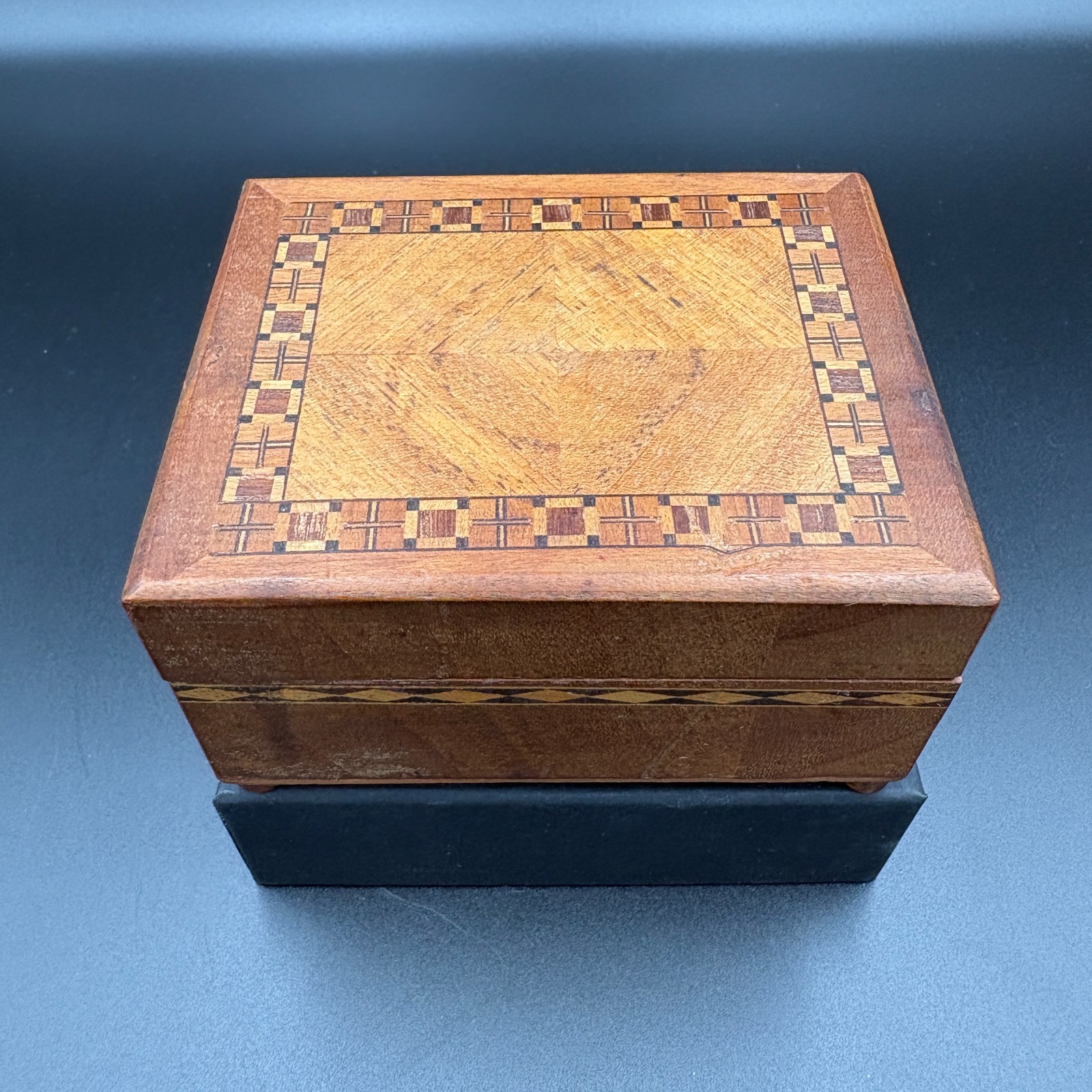 Vtg Japan Geometric Inlaid Wood Marquetry Hinged Lid Jewelry Trinket Box