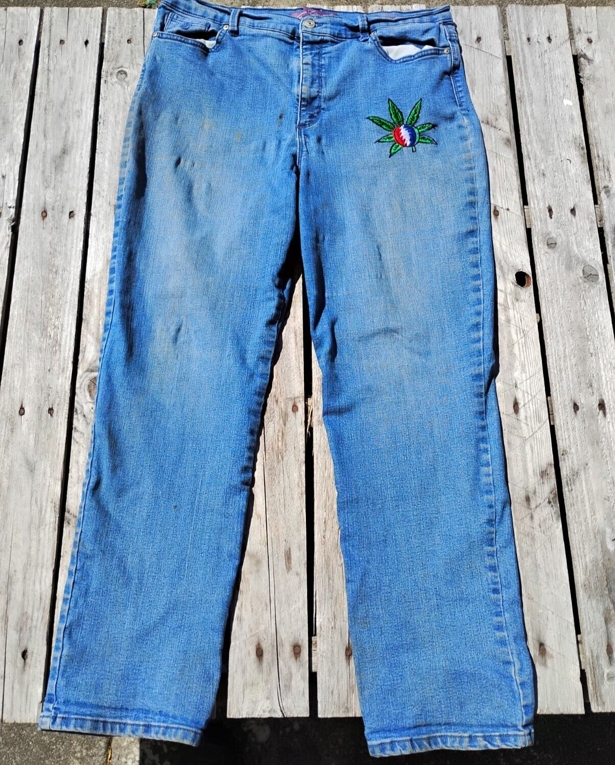Embroidered Jeans Pot Leaf Steal Your Face Grateful Dead Gloria Vanderbilt