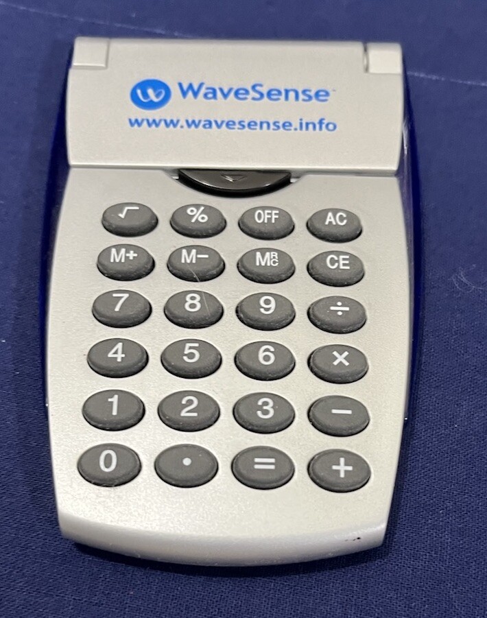 Collectible Wave SenseSolar Calculator LCD Display 8 Digits Shirt Pocket Size