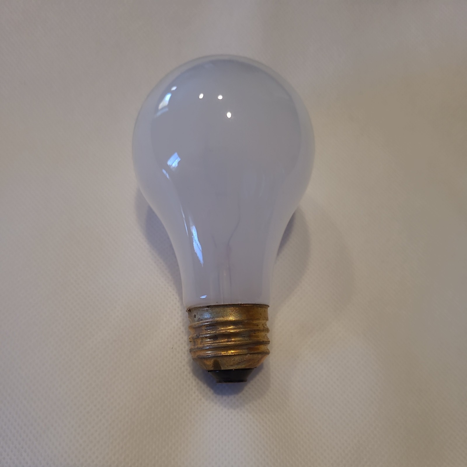 Sylvania (4 Pack) 150A19/135W/SSXL Medium Base 135w Frosted Extra Life