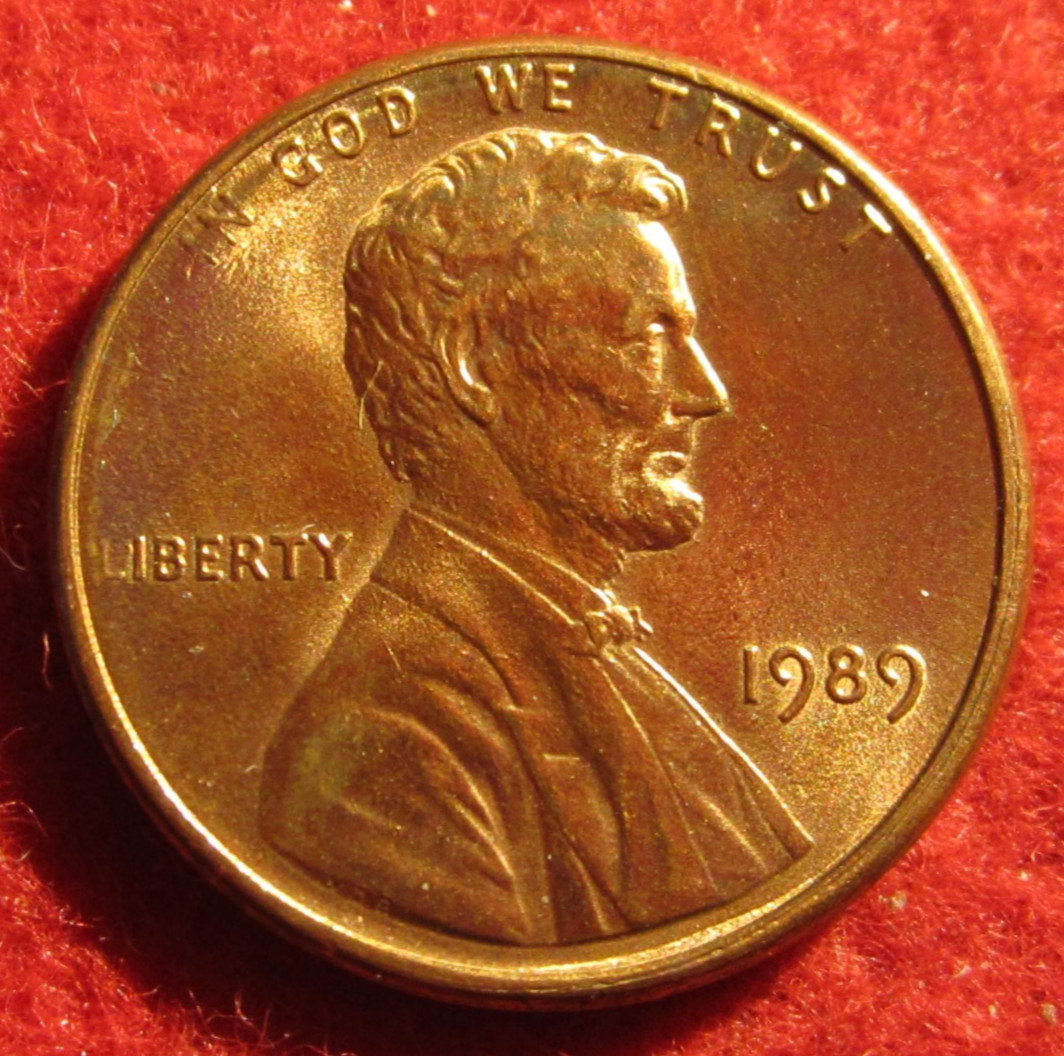 1989 (P) Lincoln Memorial Cent/Penny - Uncirculated - Red - Actual coin C759