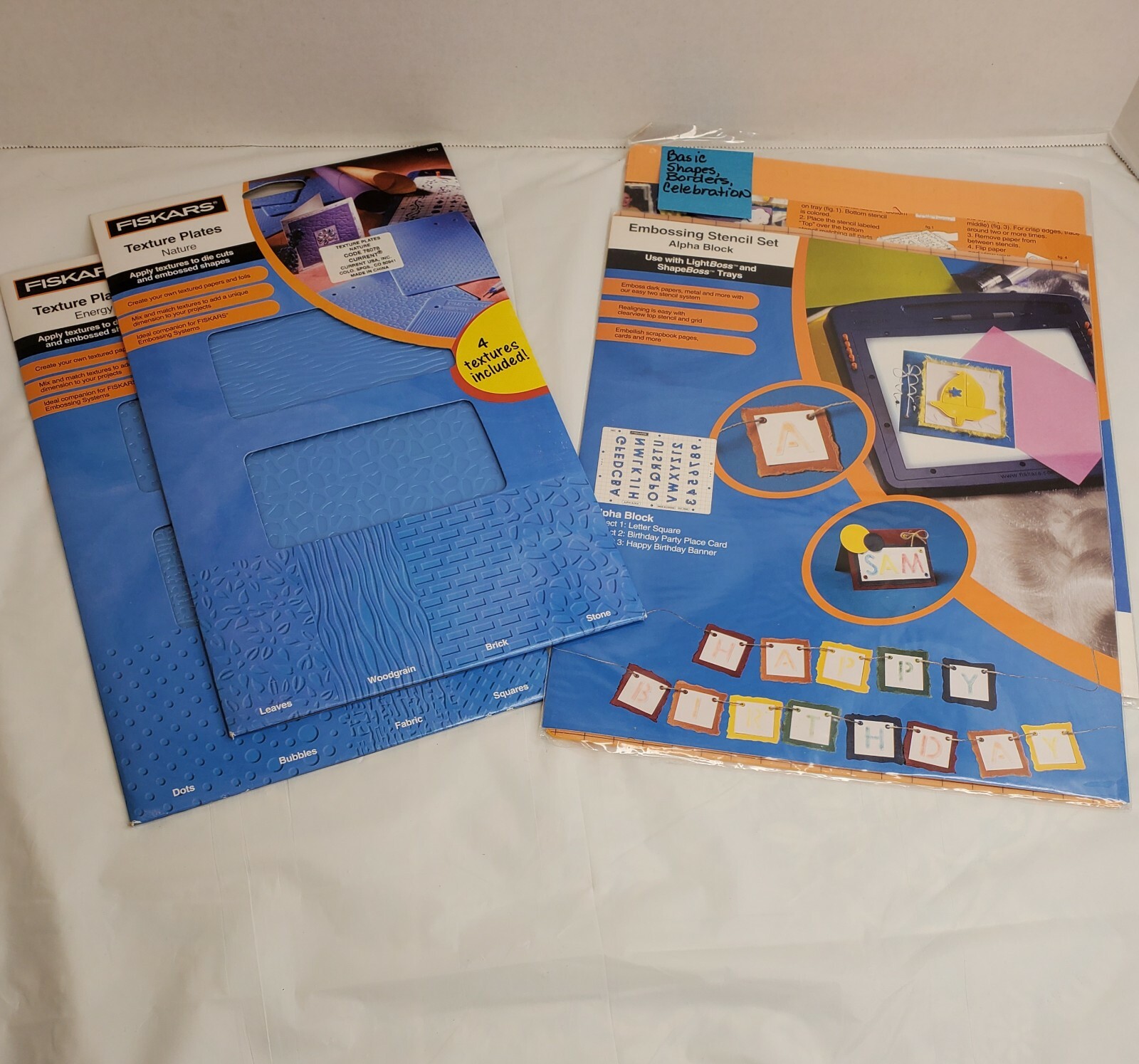 Fiskars SHAPEBOSS 2-2 PK TEXTURE PLATES + Alpha Block Set