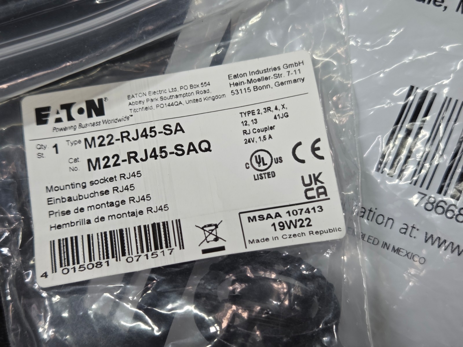 Eaton - Cutler Hammer M22-RJ45-SA Mounting Socket, RJ45, Bulkhead Interface, USB
