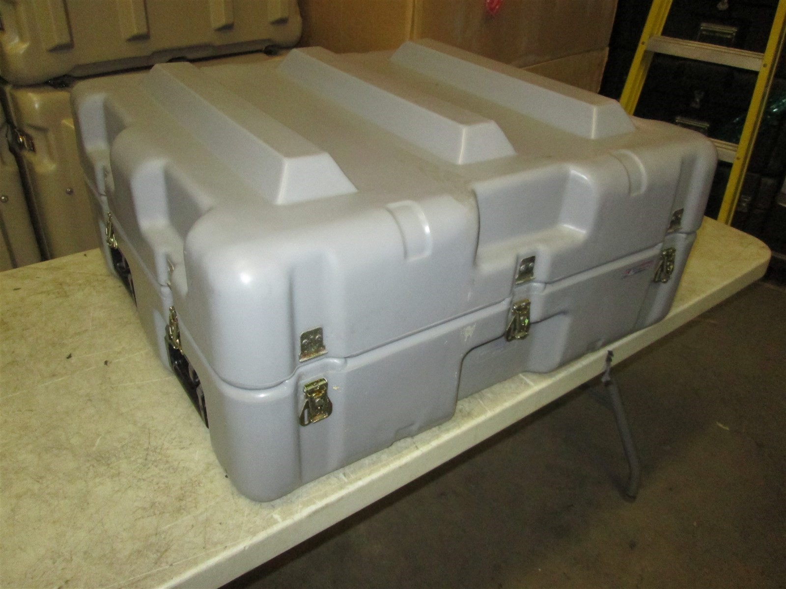 Hardigg Pelican Hard Case AL2624-050 Single Lid 29x27x14 ExtremeDuty Monitor VG1