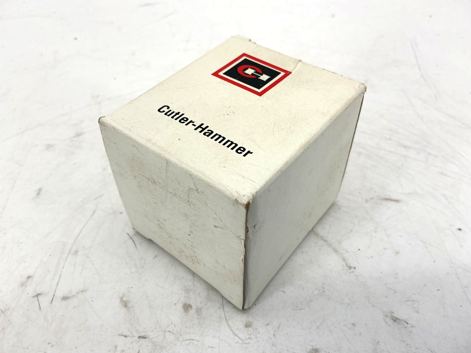 New Cutler-Hammer 10250T4067 Ser A3 Selector Switch 4Pos Maintained Uni MTG