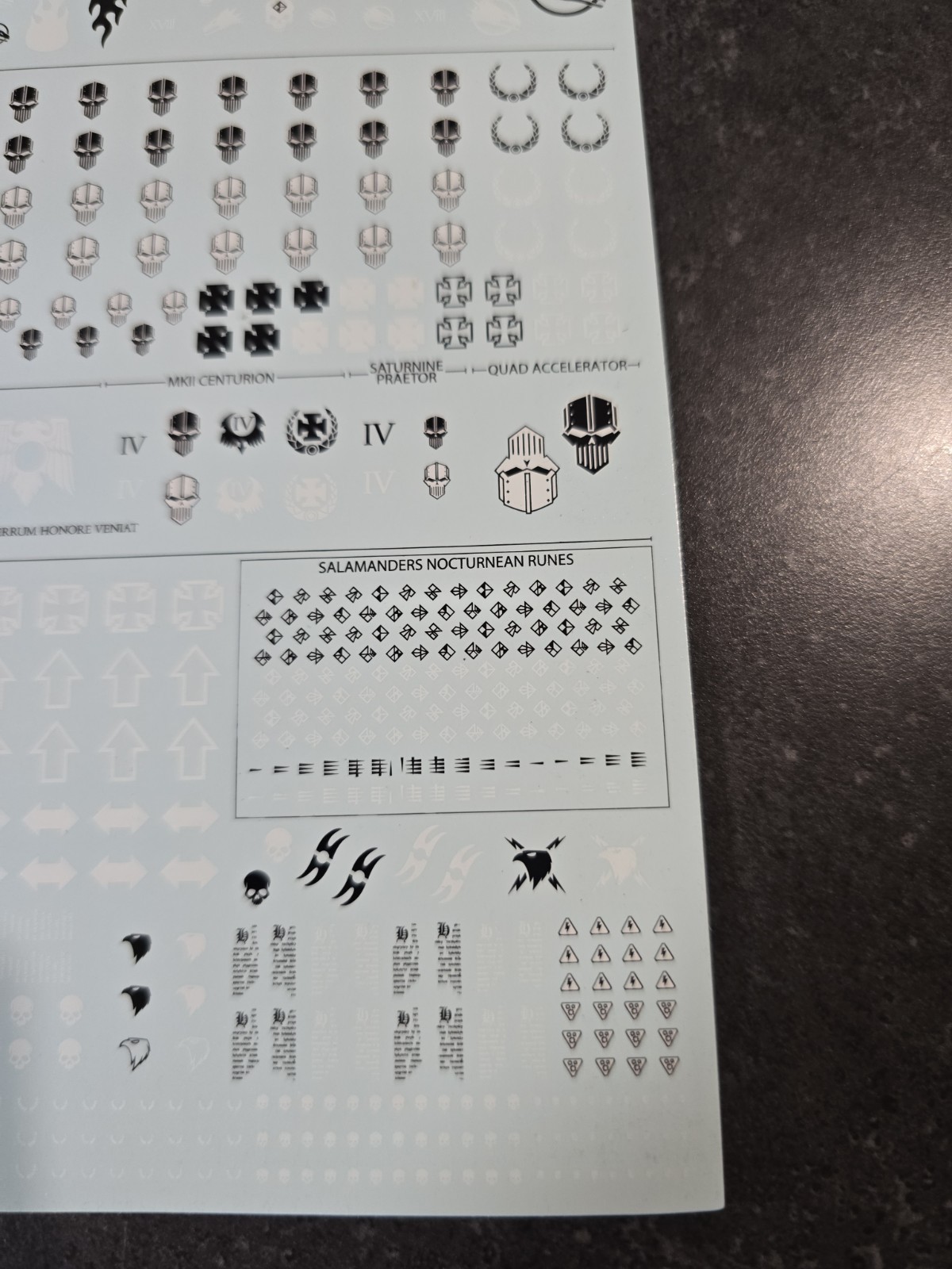 Warhammer Horus Heresy Salamanders & Iron Warriors transfer sheet/decals