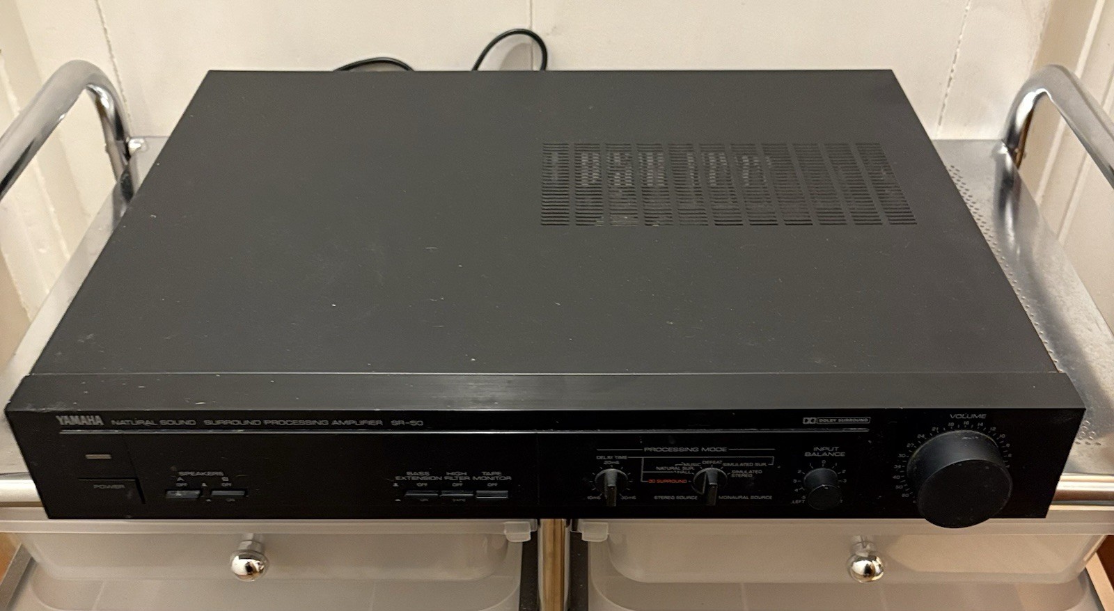 YAMAHA SR-50 Natural Sound Surround Processing Amplifier 25W Per Channel 8 Ohms