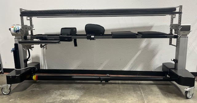 Mizuhio OSI 5803 Jackson Spinal Table