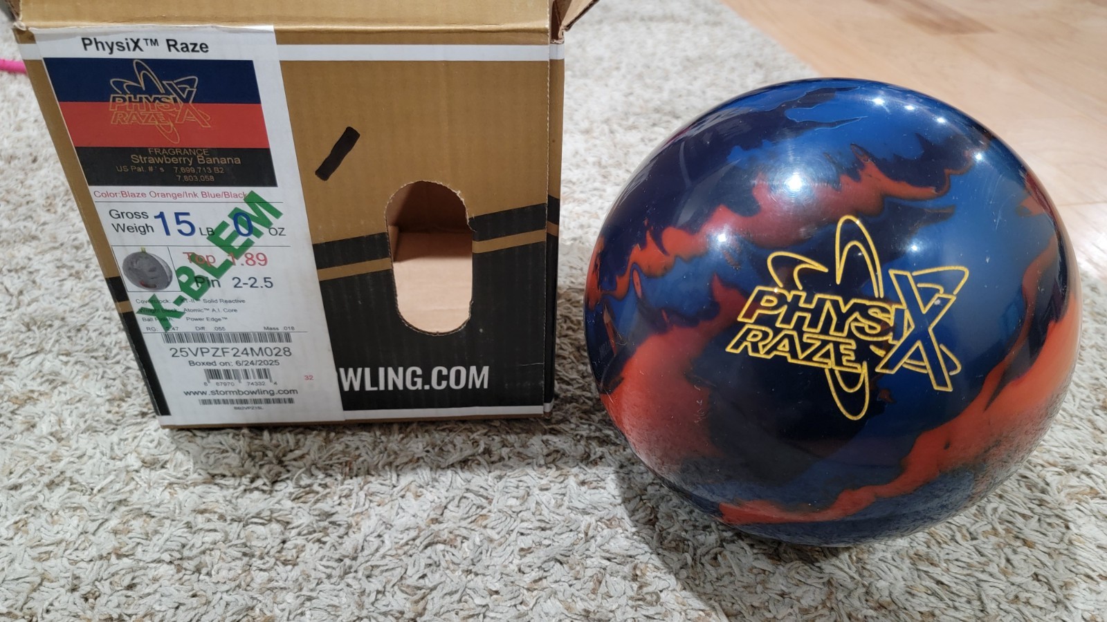 Storm Physix Raze Overseas Bowling Ball X-Blem | 15 Pounds | 2-2.5" Pin