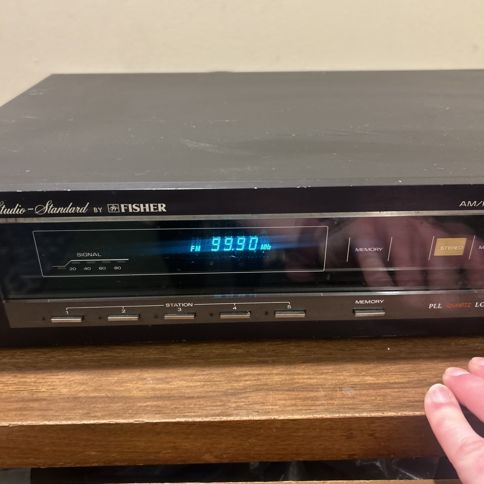 Fisher Studio-standard Synthesizer Tuner FM-660