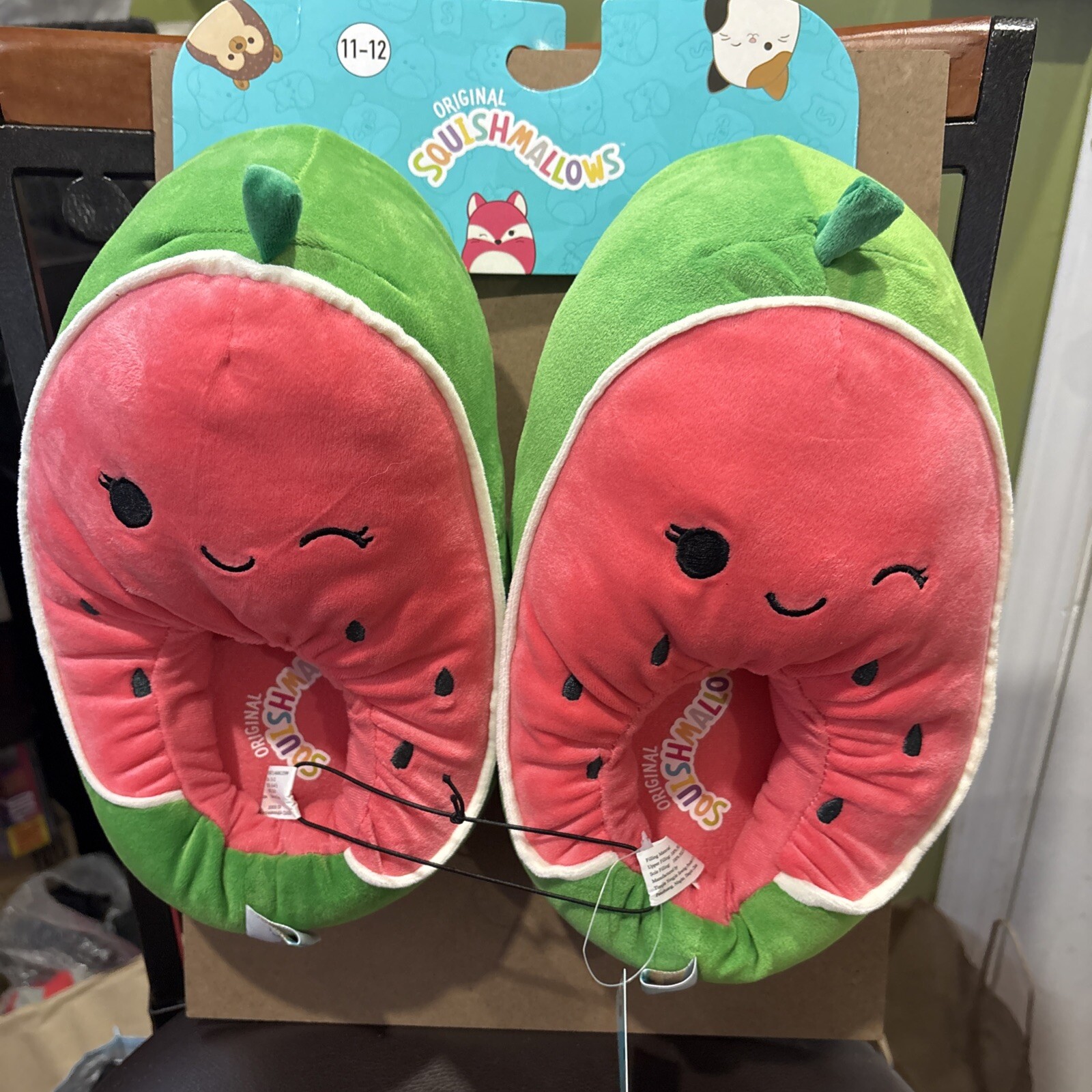 Squishmallows Women’s Wanda The Watermelon Pink Plush Slippers Size 11/12 NEW
