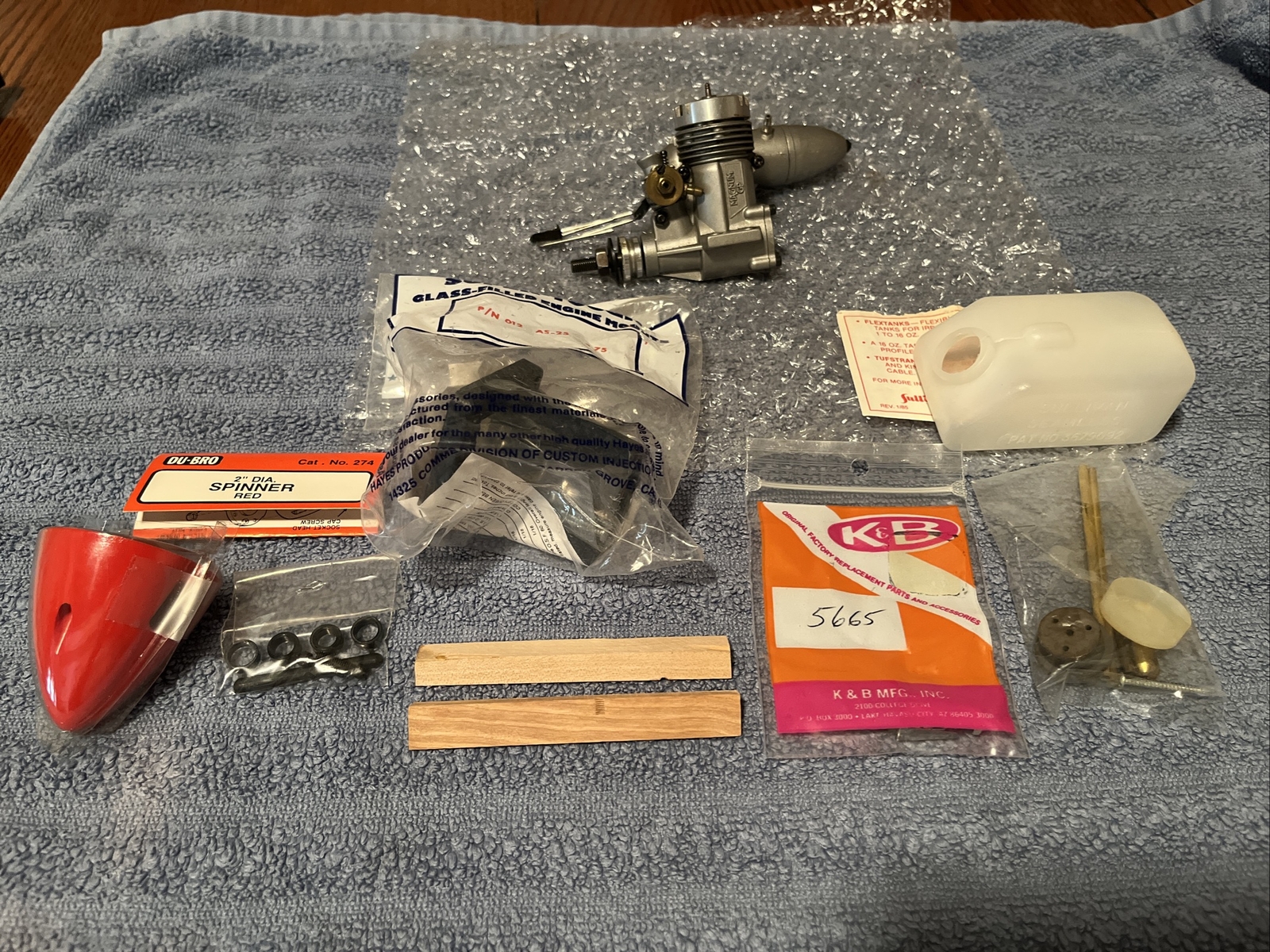 Model Airplane Engine Magnum GP 25 plus new parts