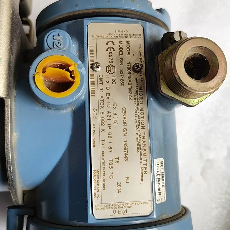 Micro Motion 1700R18ABFMZZZ Flow Sensor Used 1PCS