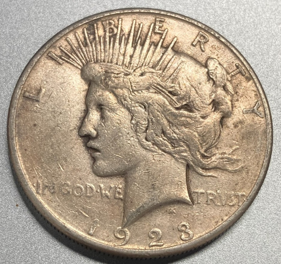 1923-S United States Peace Silver Dollar 90% Silver  (Stock Photo)   #649