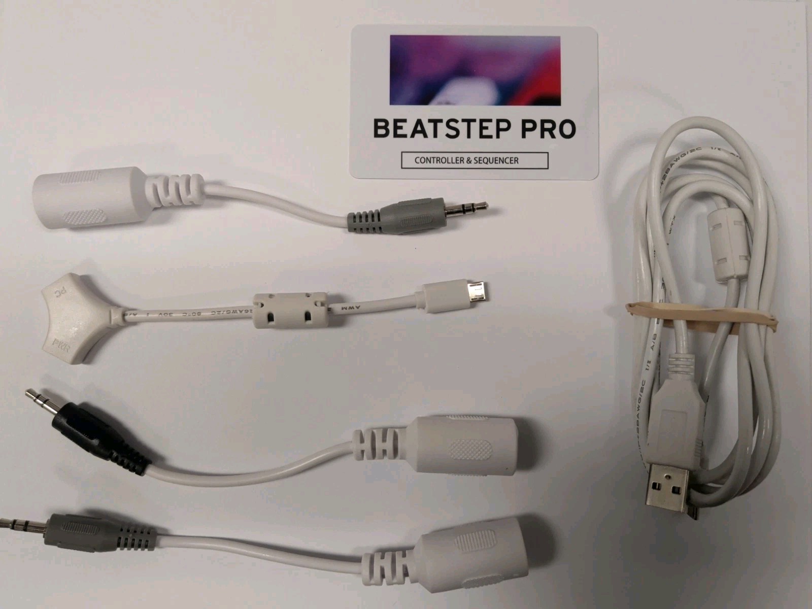 Arturia BeatStep Pro Controller Sequencer White w/ Original Box MIDI USB CV Gate