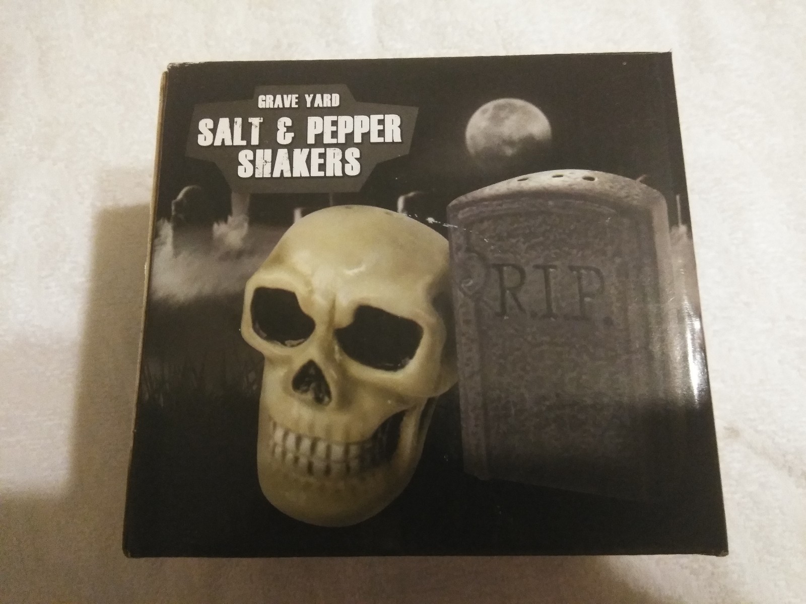 Grave yard Salt + Pepper Shakers Horror Block Halloween Skull Oddity Goth 666