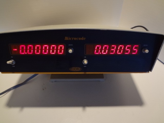 BOECKELER INSTRUMENTS DIGITAL READOUT DISPLAY 2 AXIS MODEL 2-815.5x1 **NICE**