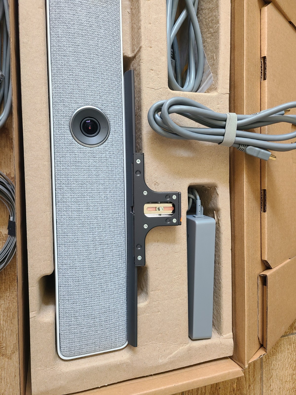 Cisco CS-KIT-MINI Cisco Camera/Speaker V01
