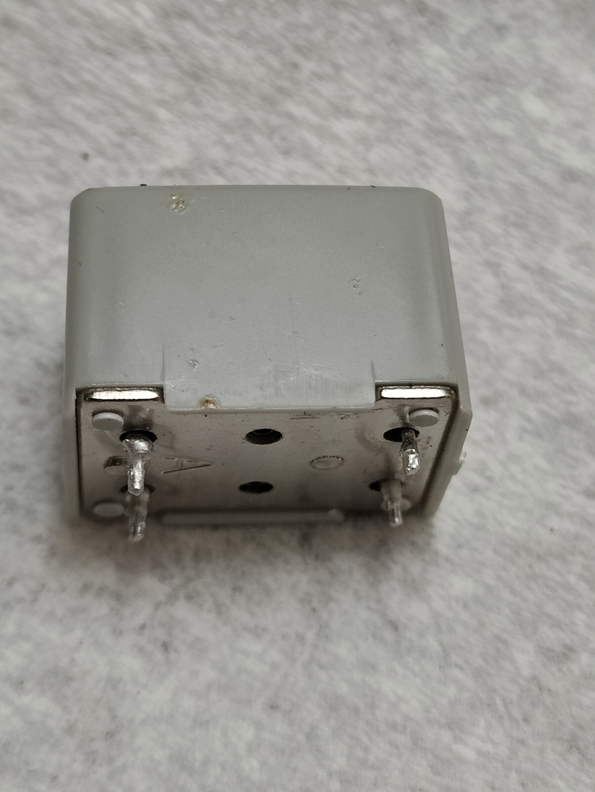CS-8406 CUI G Piezo Buzzers & Audio Indicators Buzzers