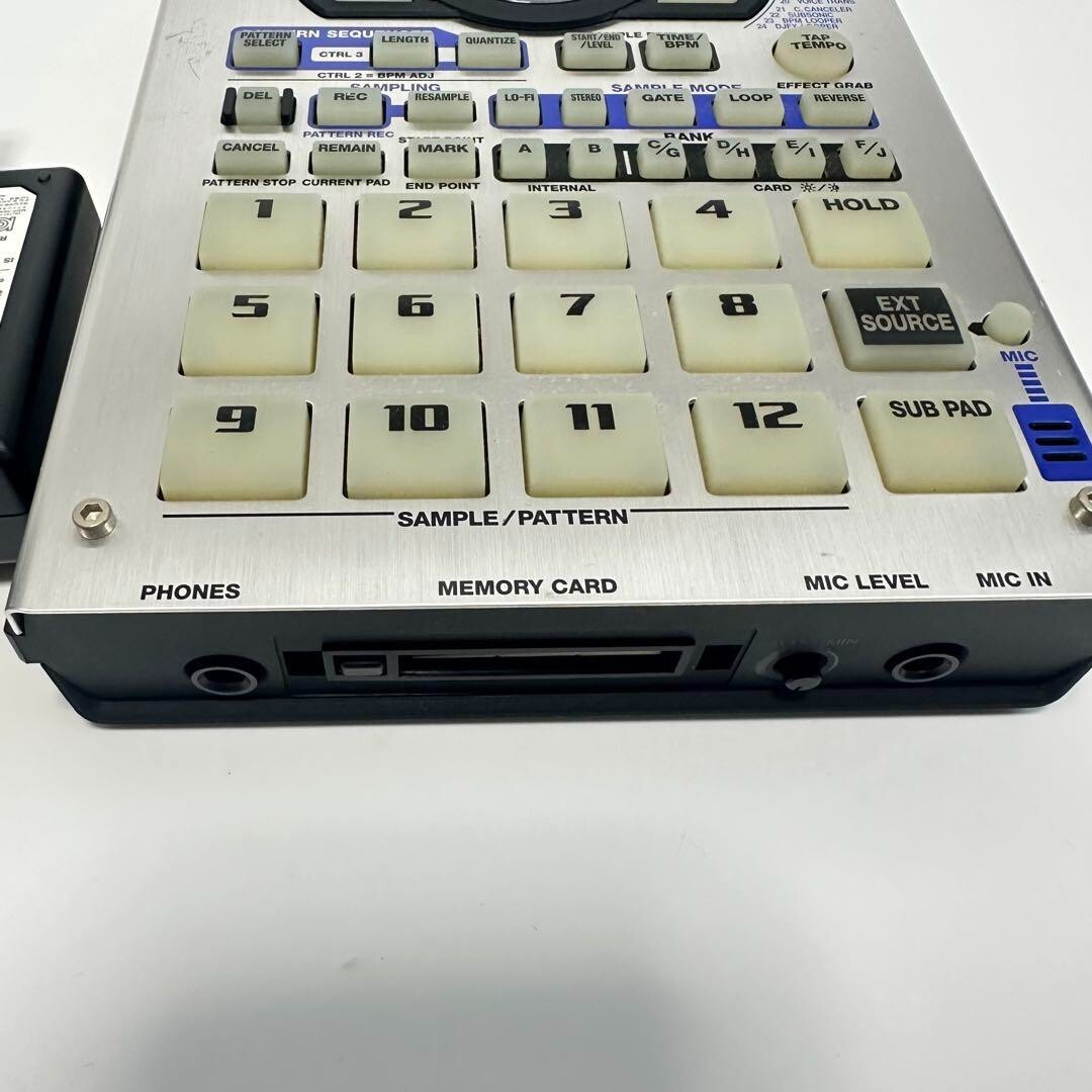 Roland SP-404 Dr. Sample Portable Linear Wave Sampler Sequencer Machine Effector